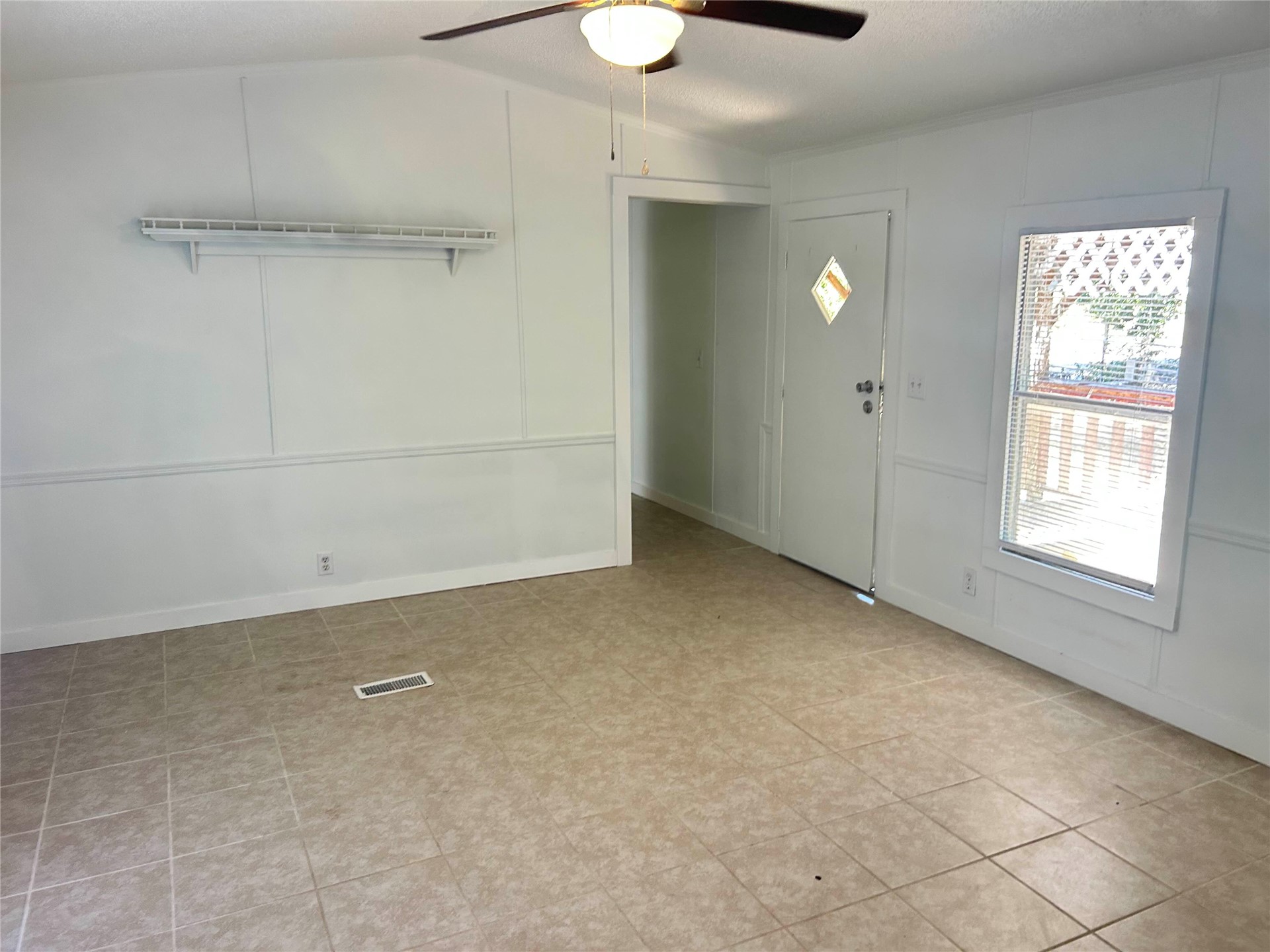 13649 S Zenith Street Property Photo 8
