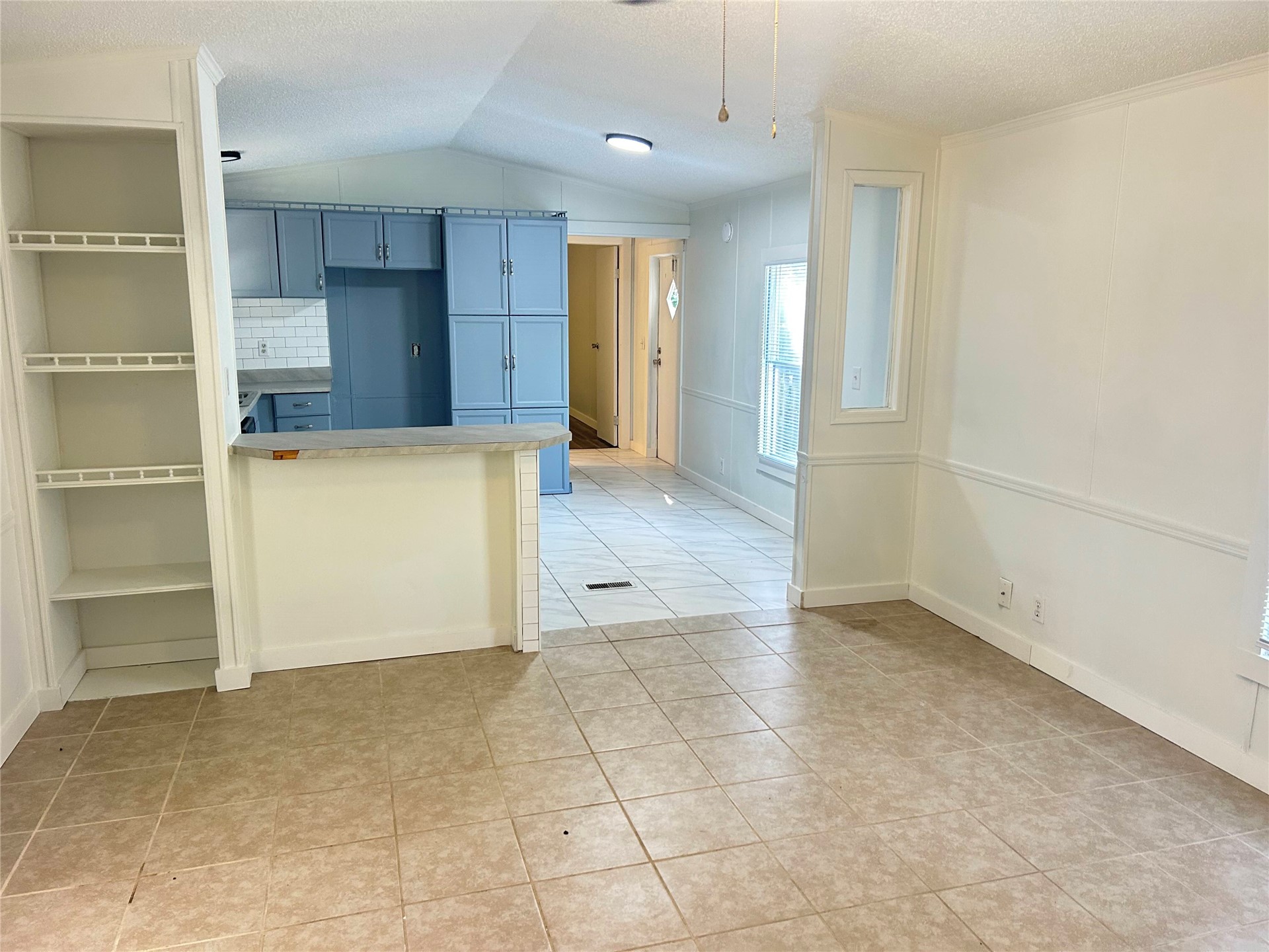 13649 S Zenith Street Property Photo 9