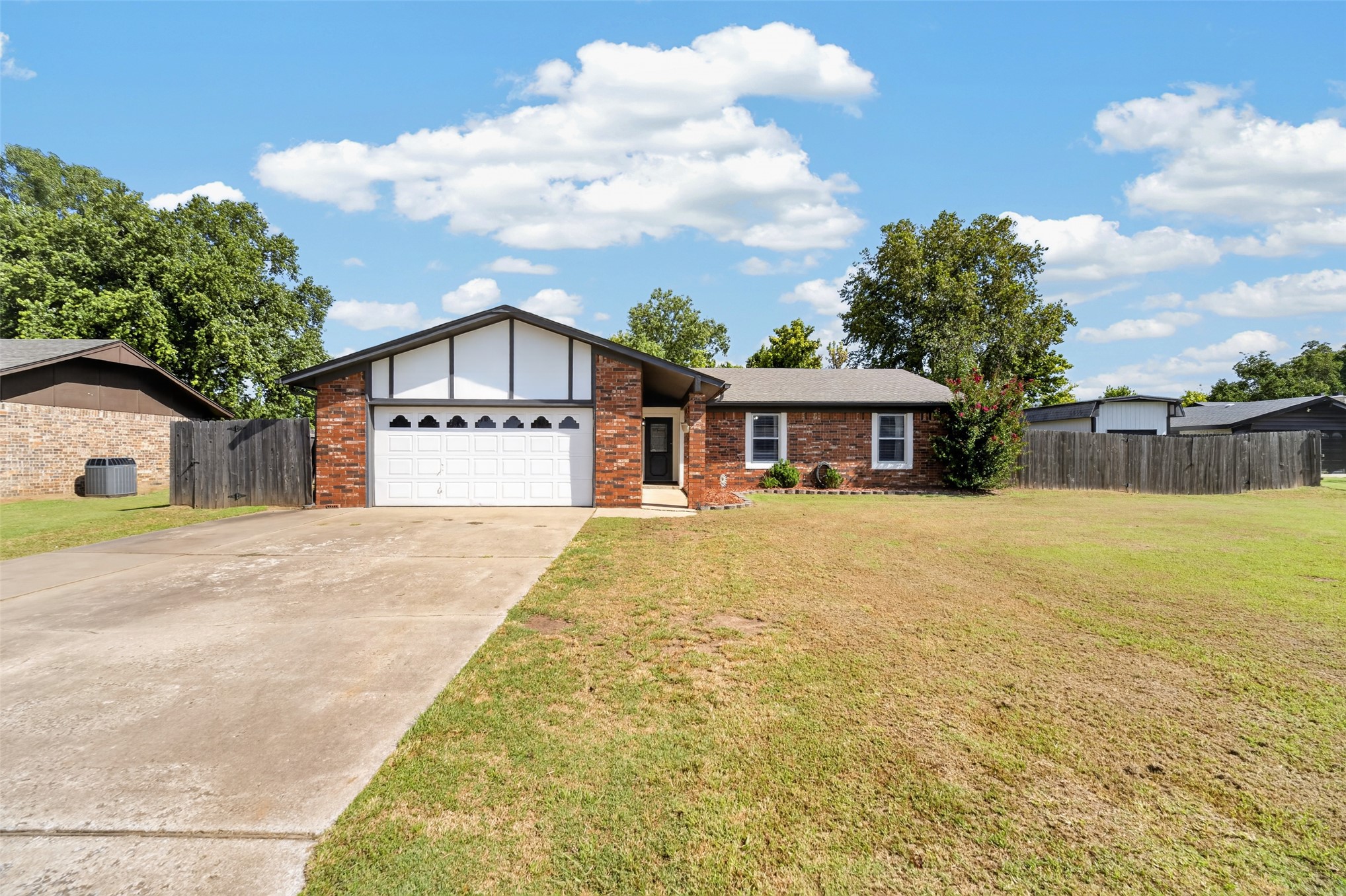 14509 Gomez Drive Property Photo 1