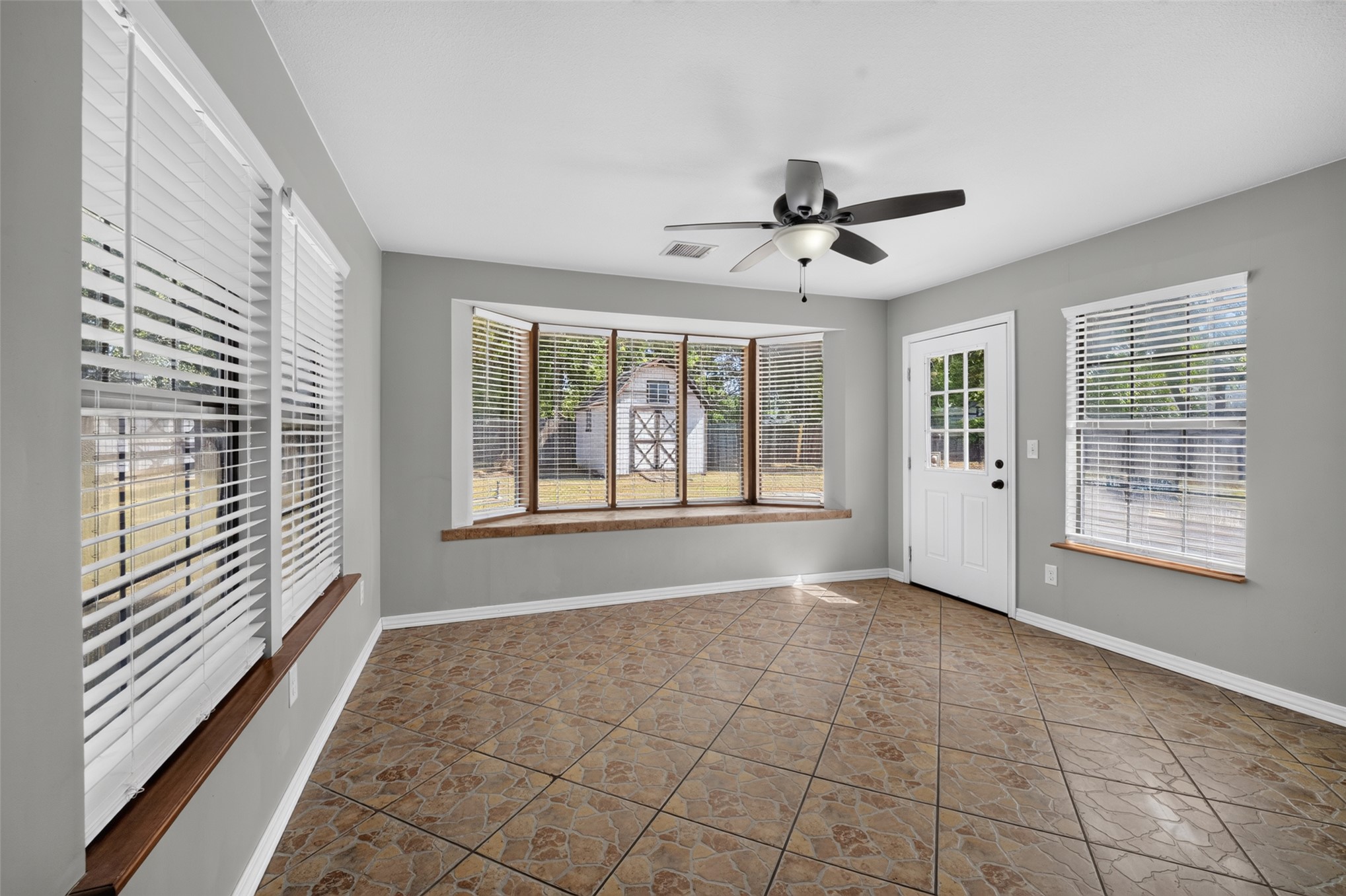 14509 Gomez Drive Property Photo 7