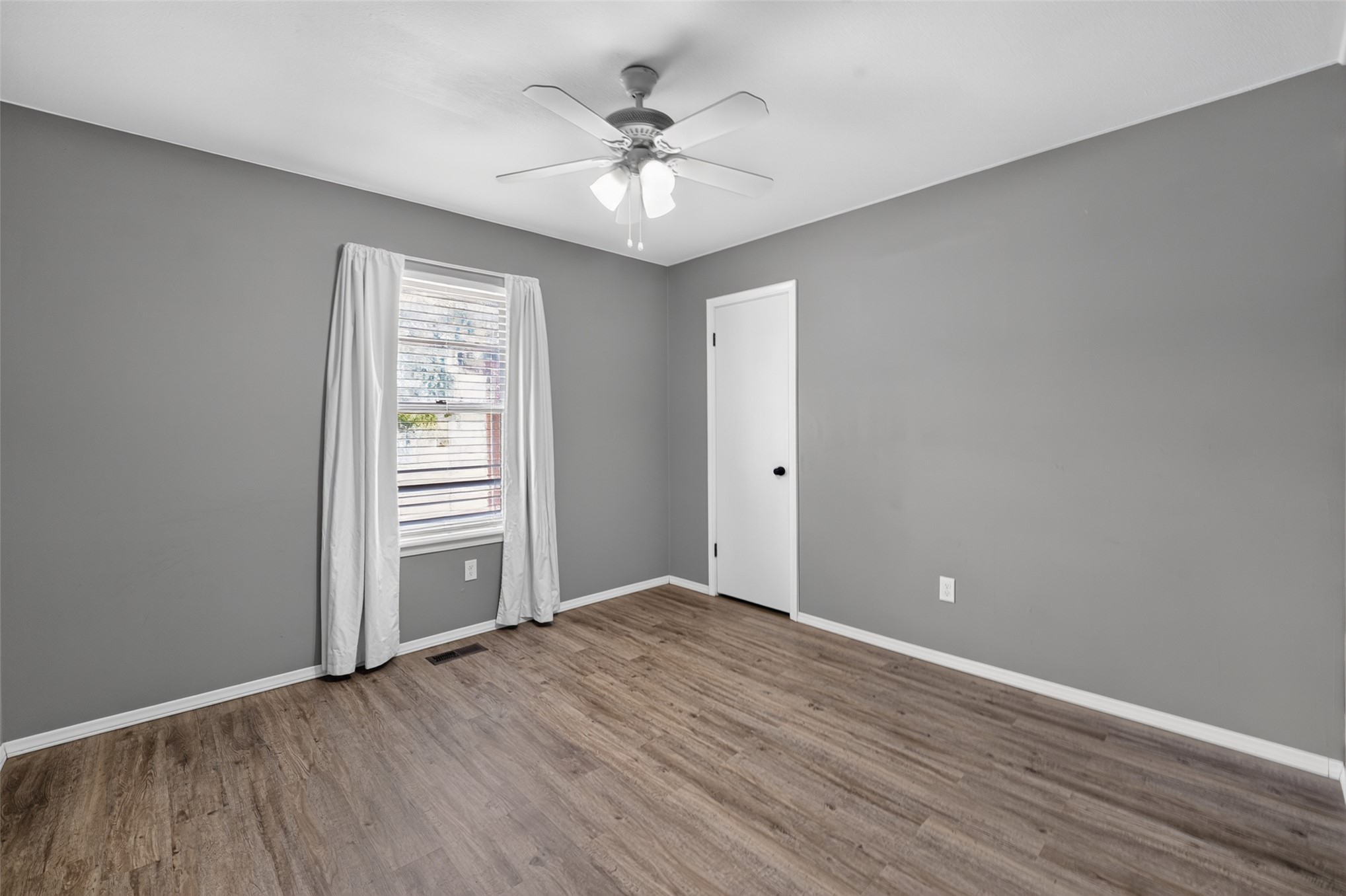 14509 Gomez Drive Property Photo 11