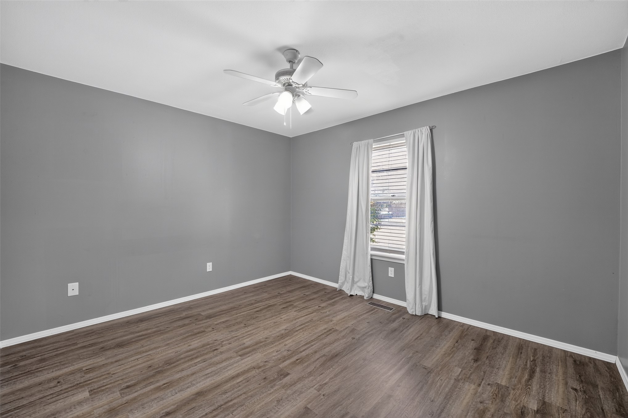14509 Gomez Drive Property Photo 13