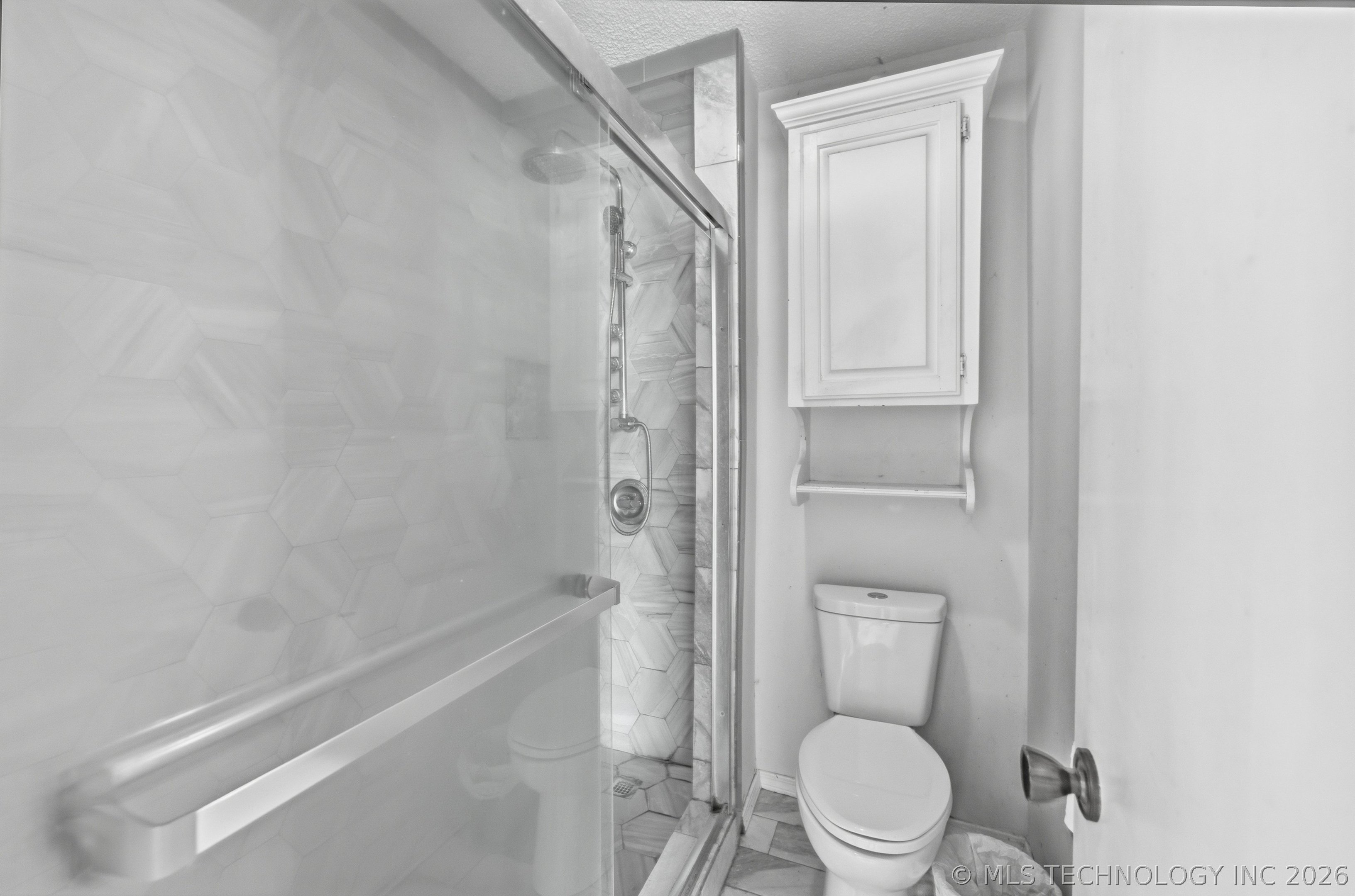 1016 E 13th Street Property Photo 17