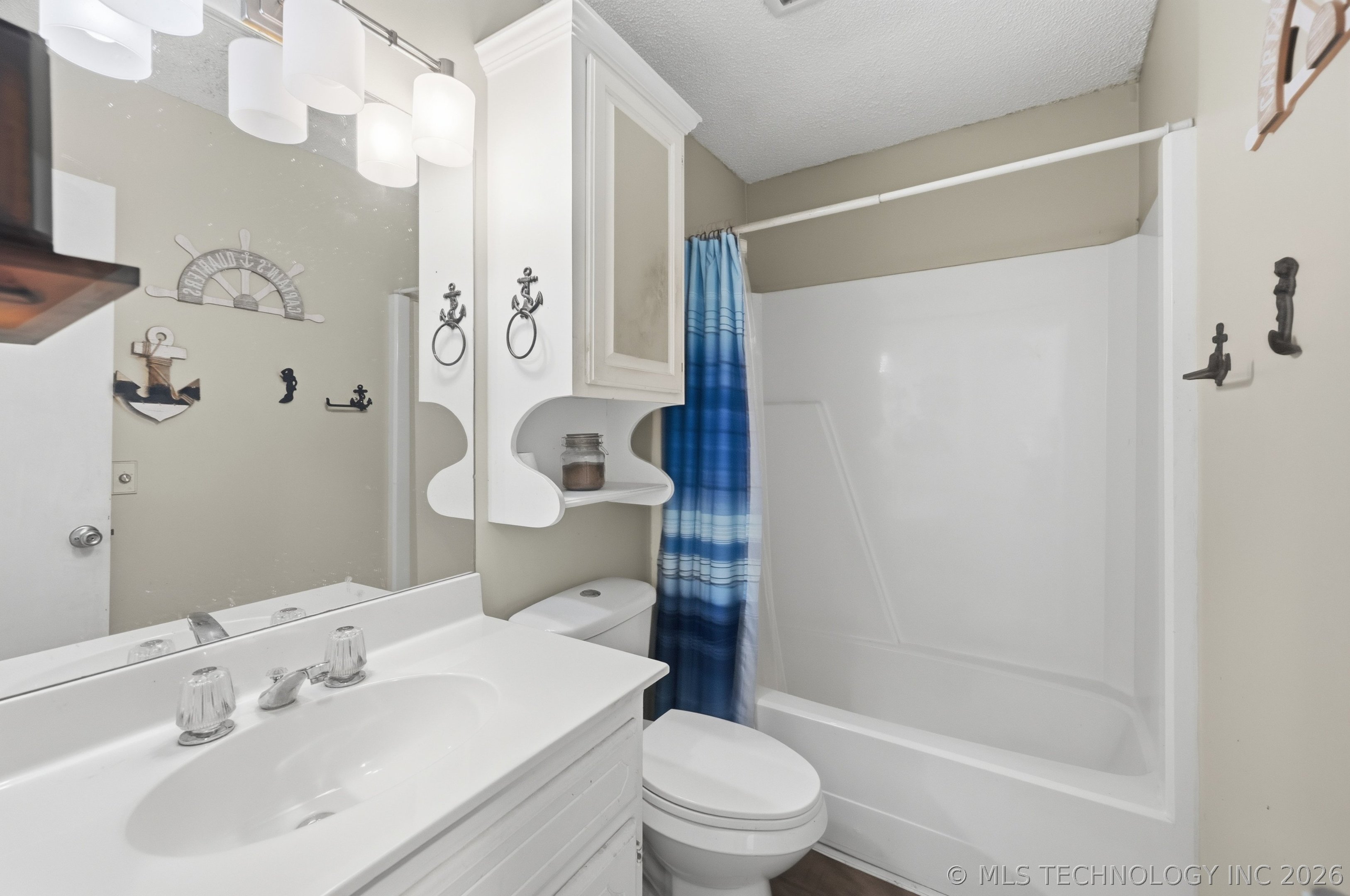 1016 E 13th Street Property Photo 21