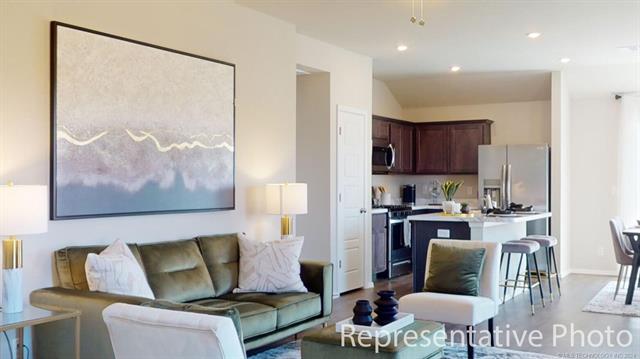 15689 Mustang Avenue Property Photo 3