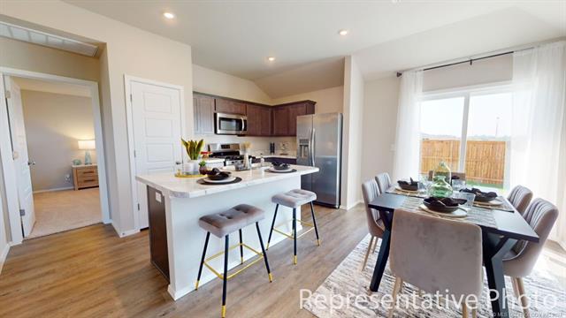 15689 Mustang Avenue Property Photo 4