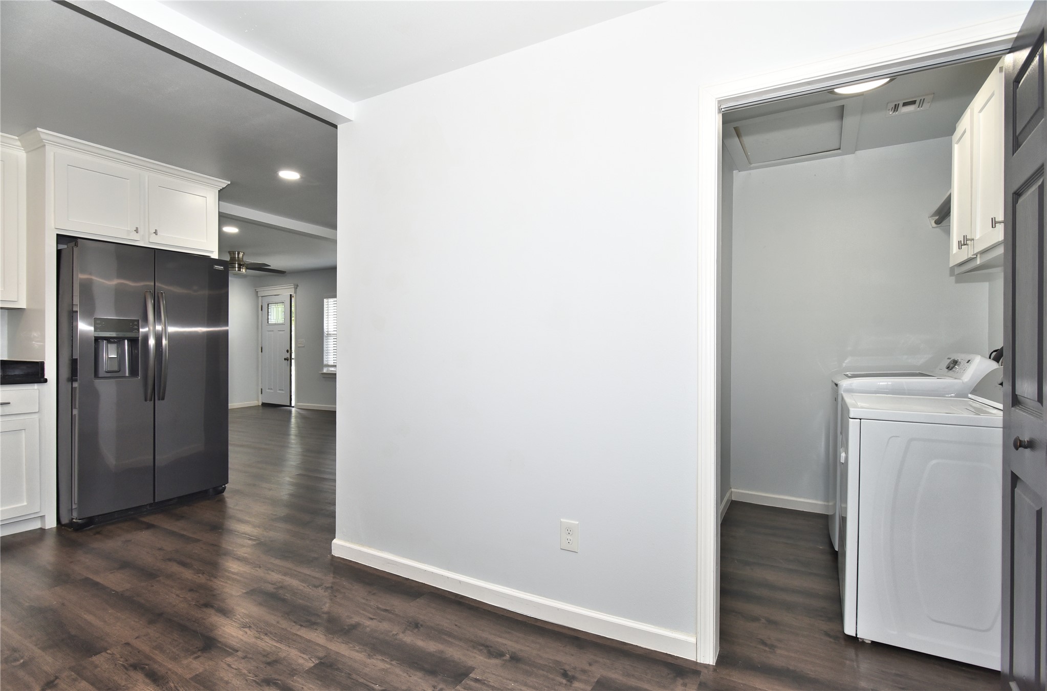 2401 W 49th Street Property Photo 21