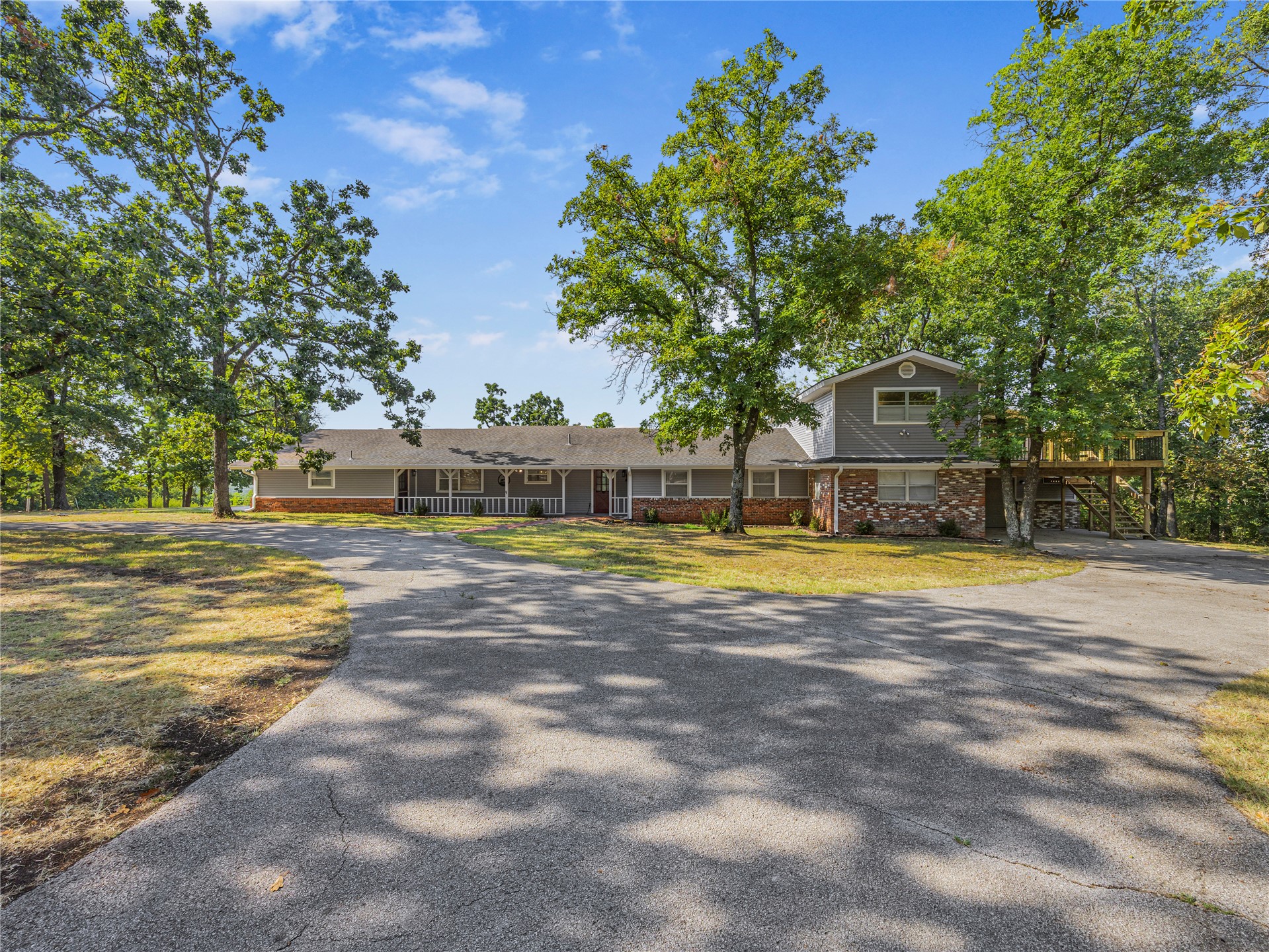 13511 N 3940 Road Property Photo 1