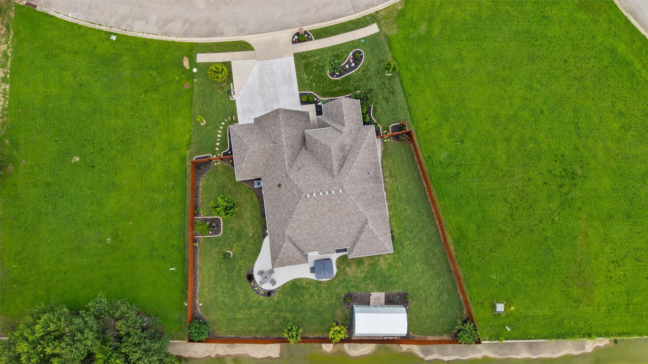 2108 Lester Avenue Property Photo 52