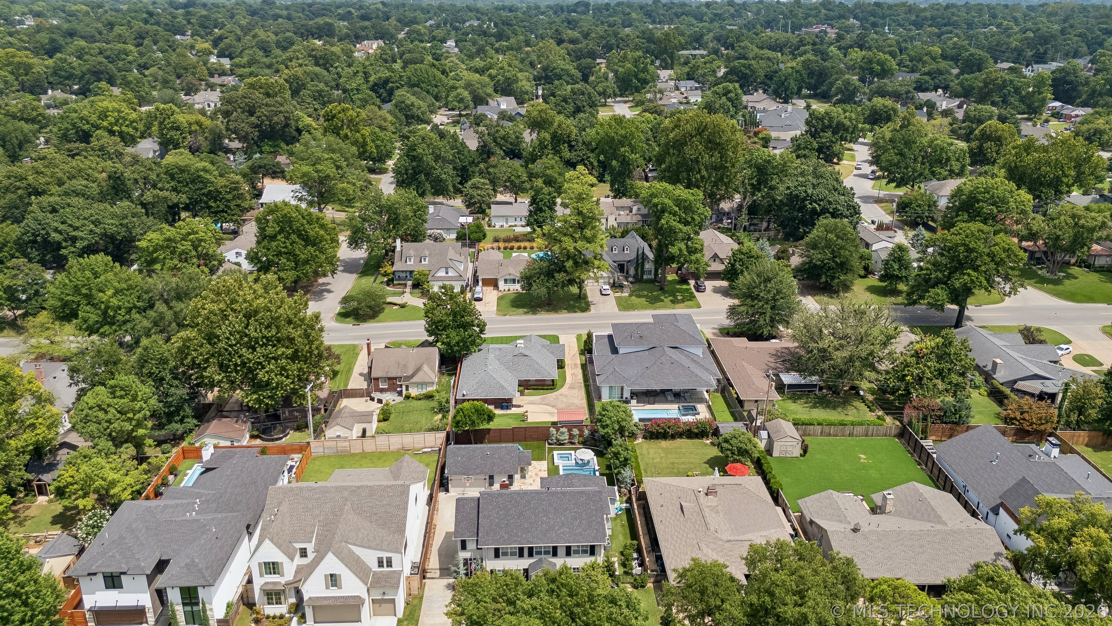 3325 S Troost Avenue Property Photo 47