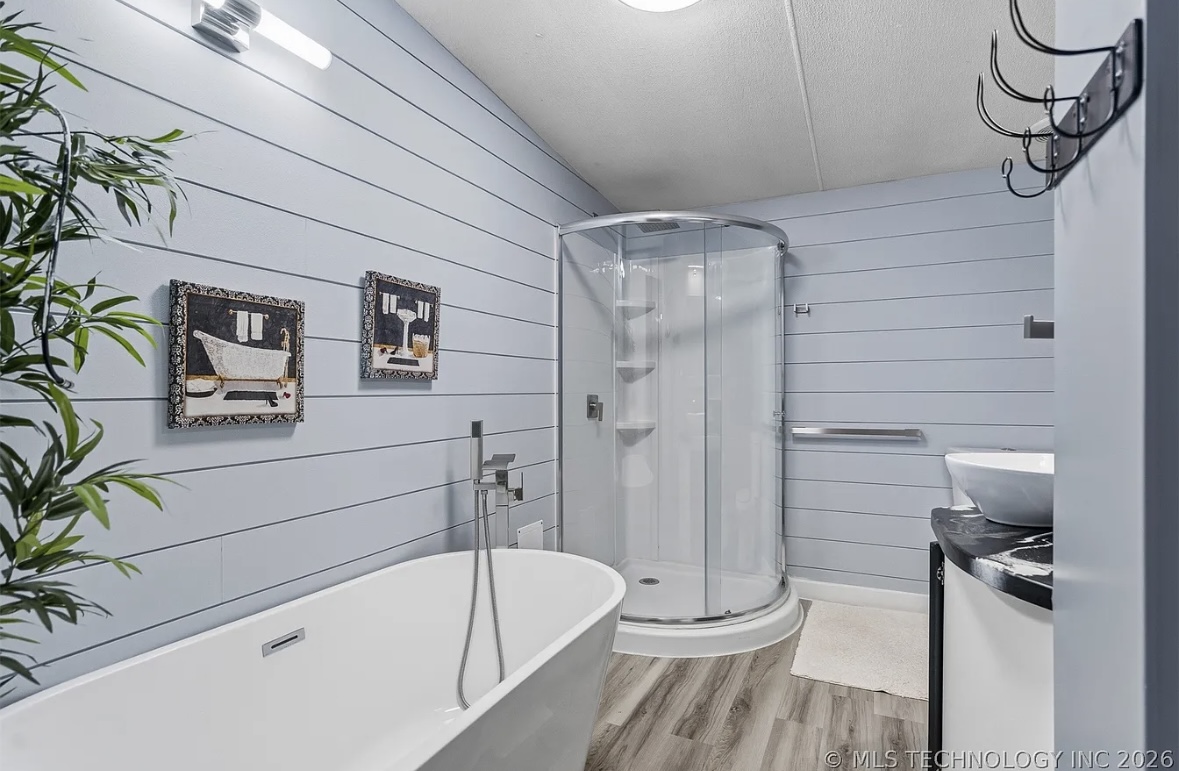 1080 Harvey Road Property Photo 8