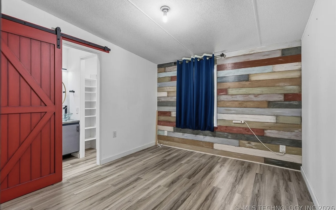 1080 Harvey Road Property Photo 10