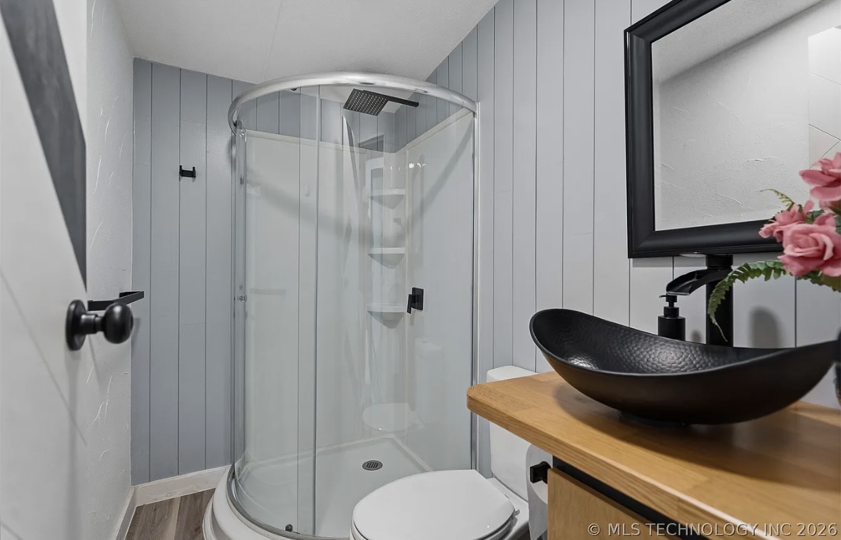 1080 Harvey Road Property Photo 14