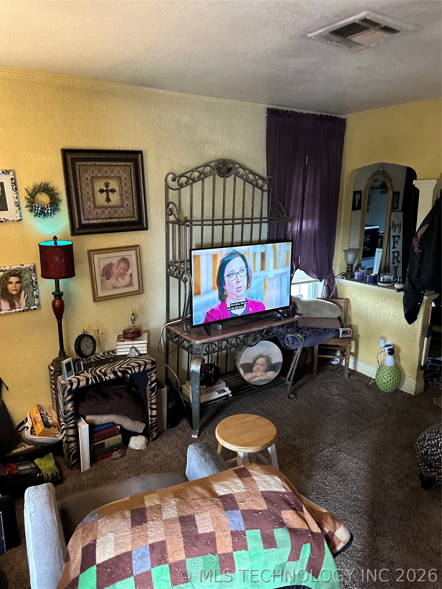 6621 N Peoria Avenue Property Photo 3