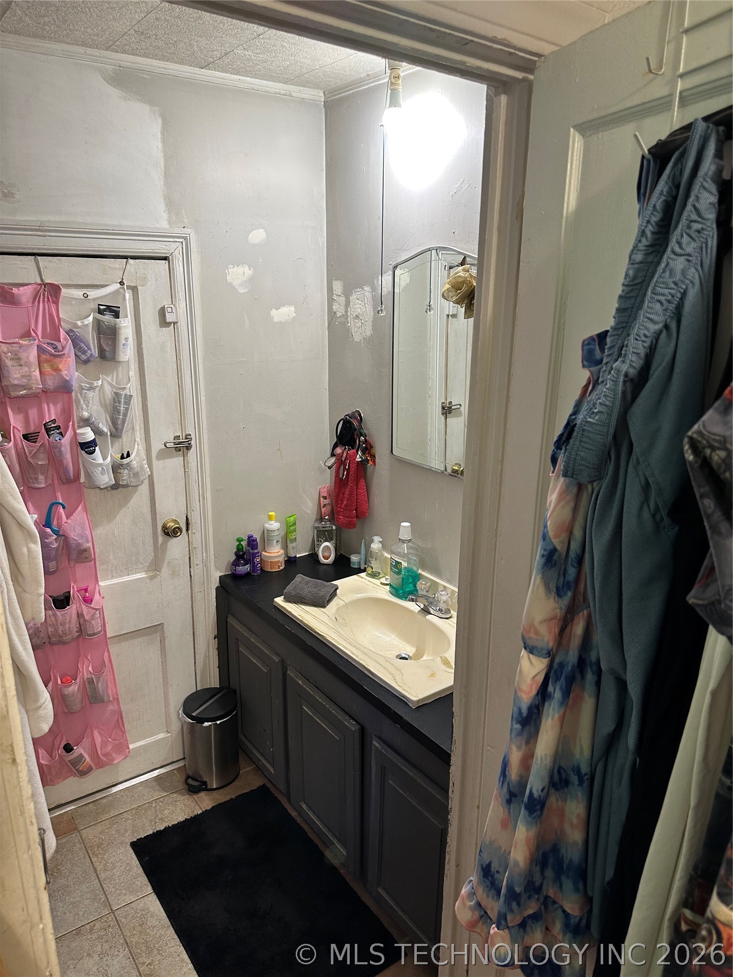 6621 N Peoria Avenue Property Photo 8