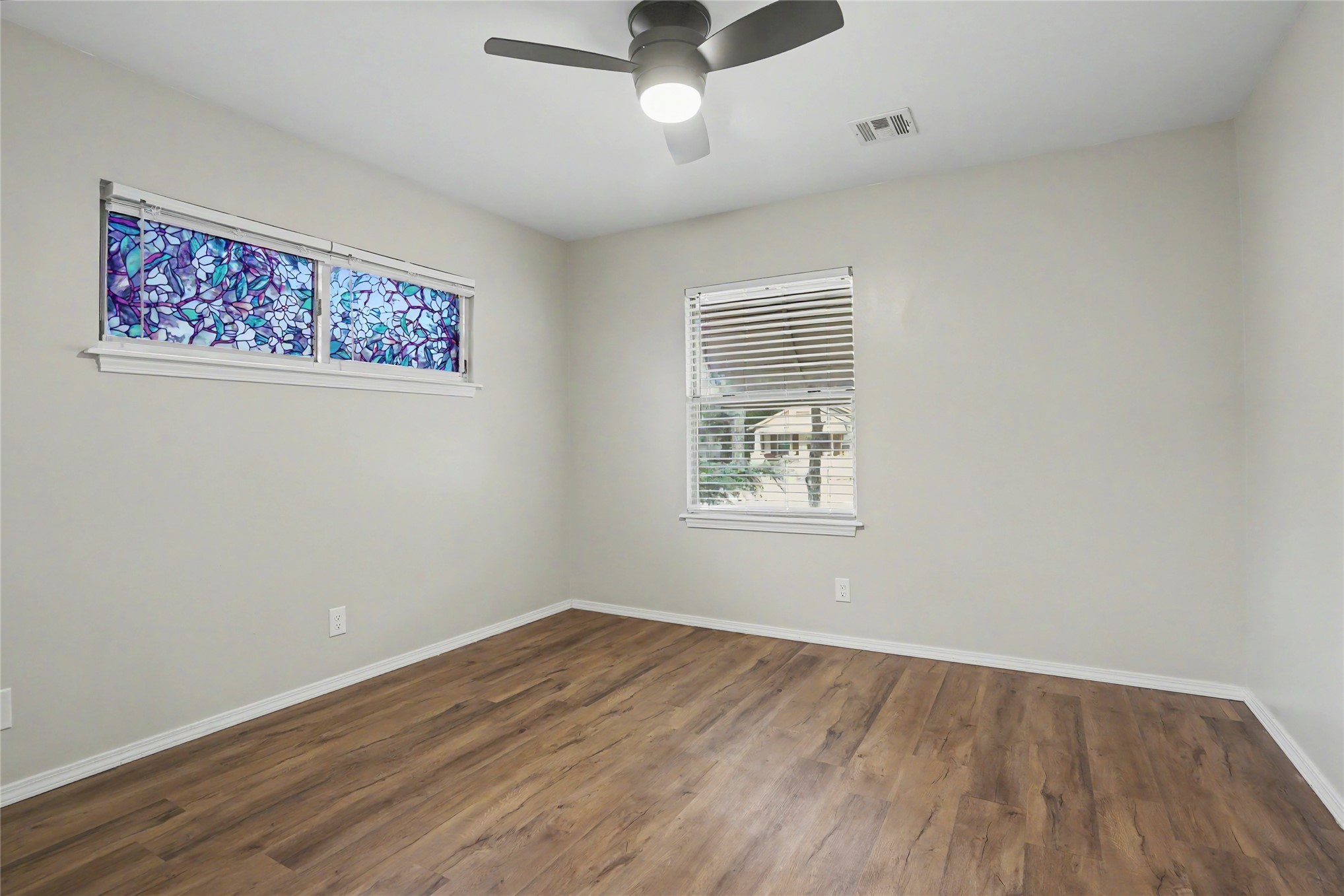 1231 S Florence Avenue Property Photo 26