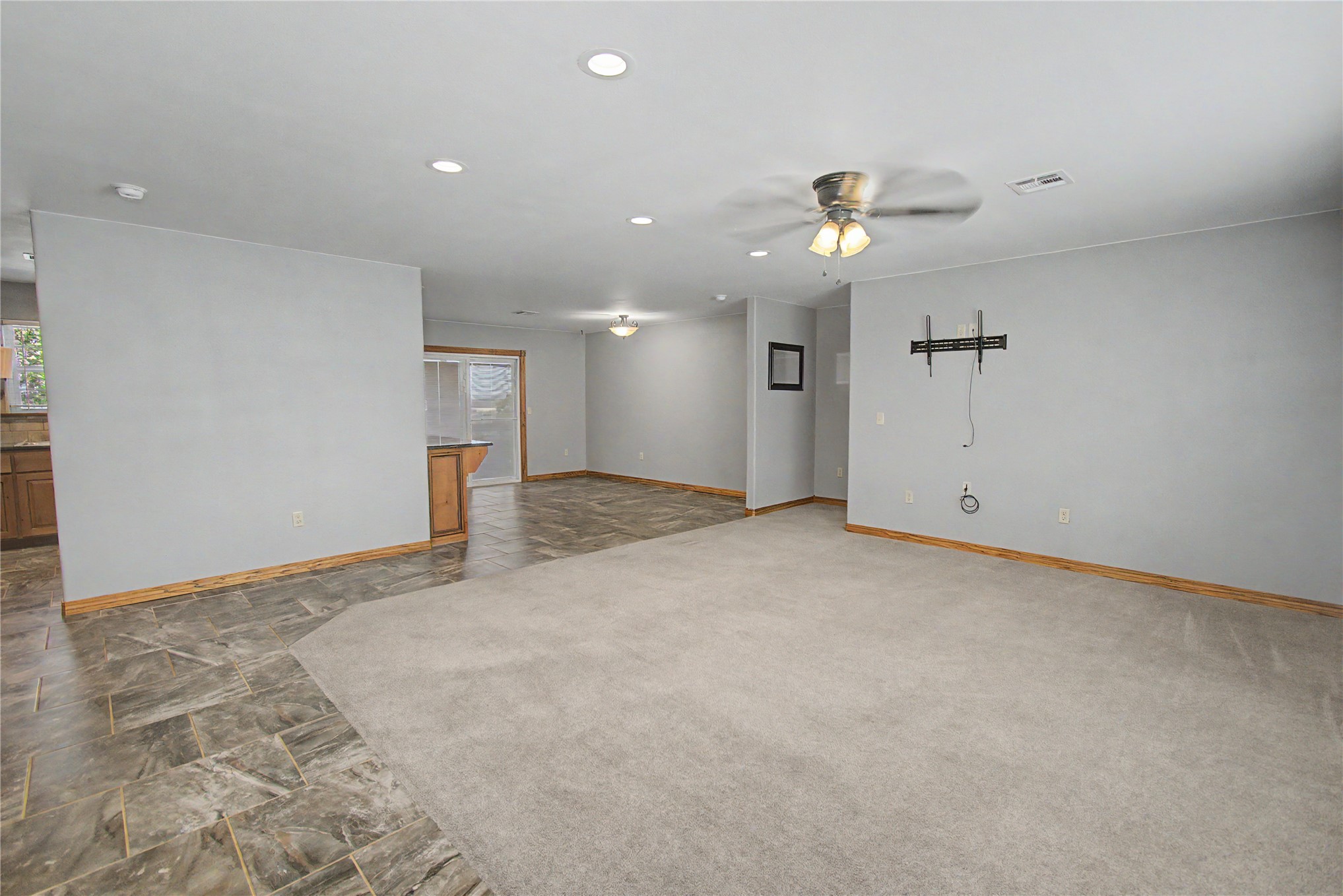 4930 S 71st Street E Property Photo 8