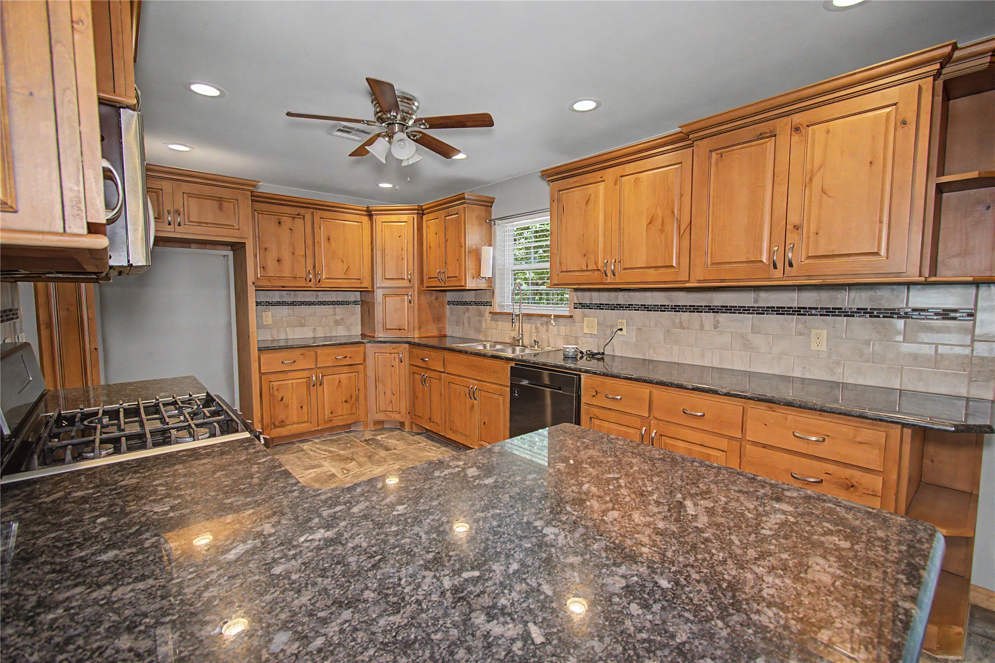 4930 S 71st Street E Property Photo 10