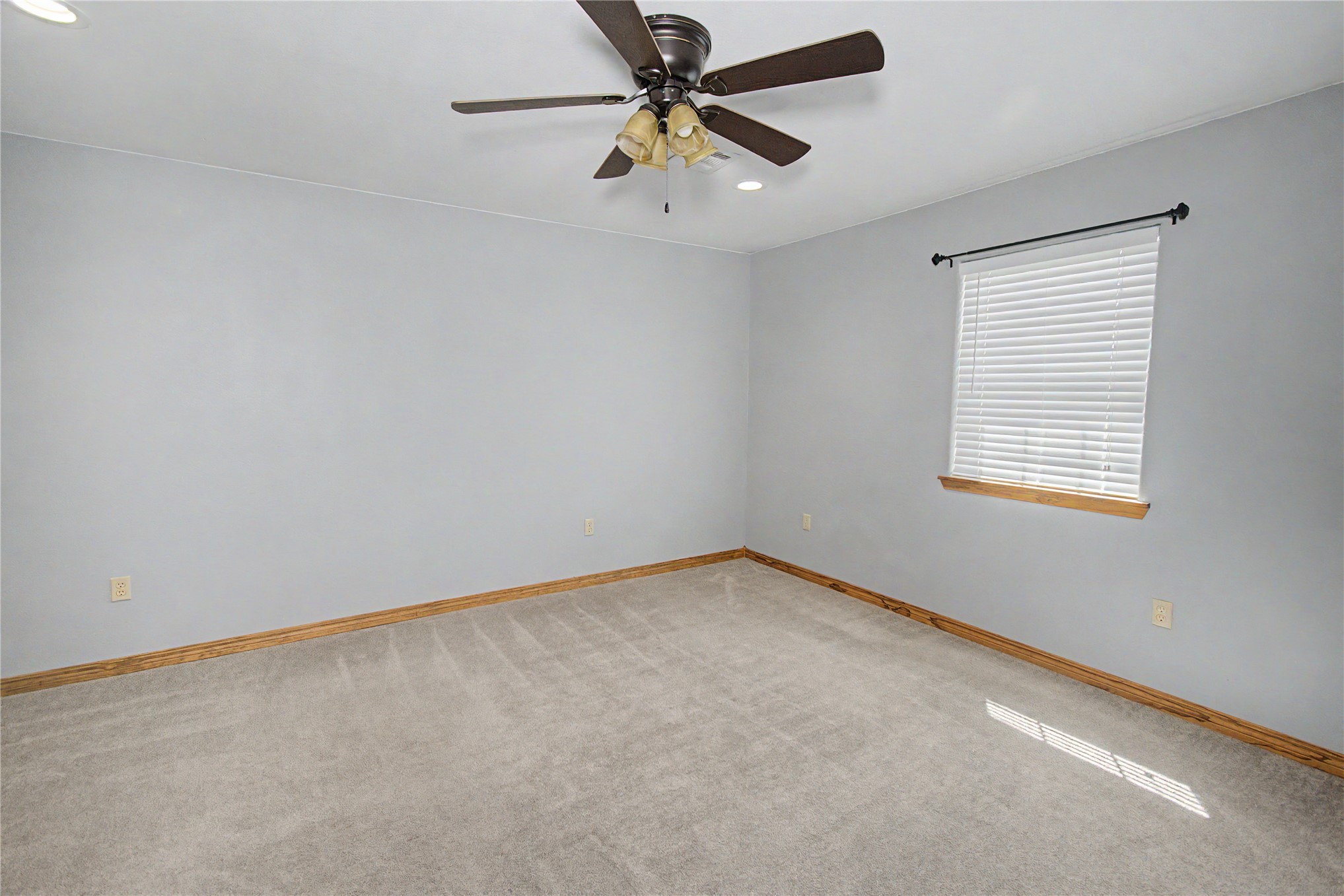 4930 S 71st Street E Property Photo 17