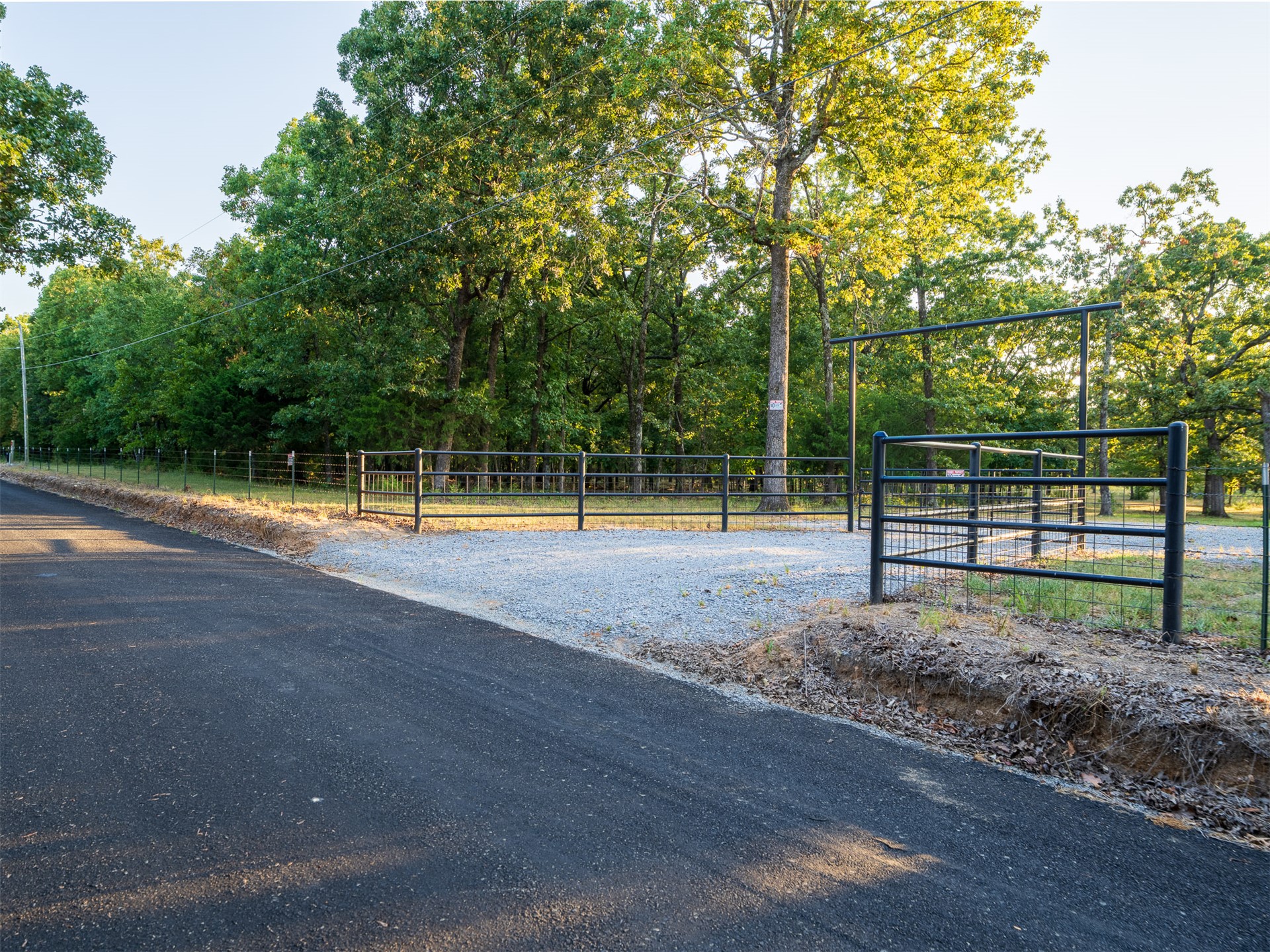 2 N 4450 Road Property Photo 4