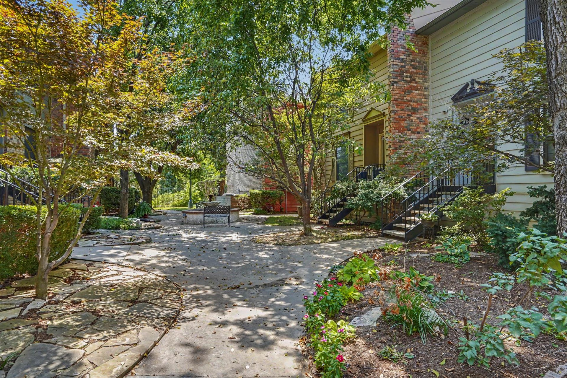1736 S Cheyenne Avenue 20 Property Photo 1