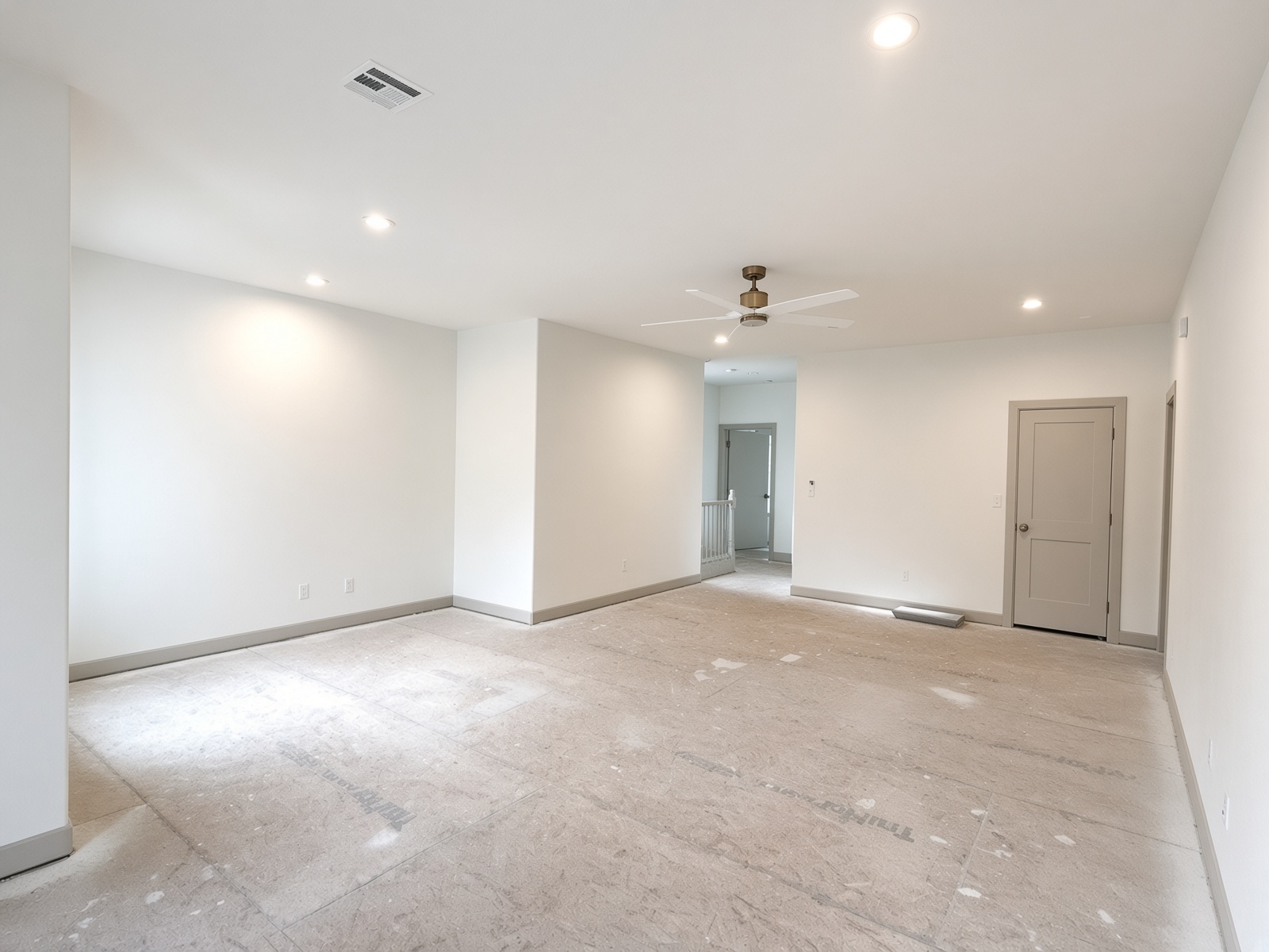 232 E 46th Street Property Photo 14