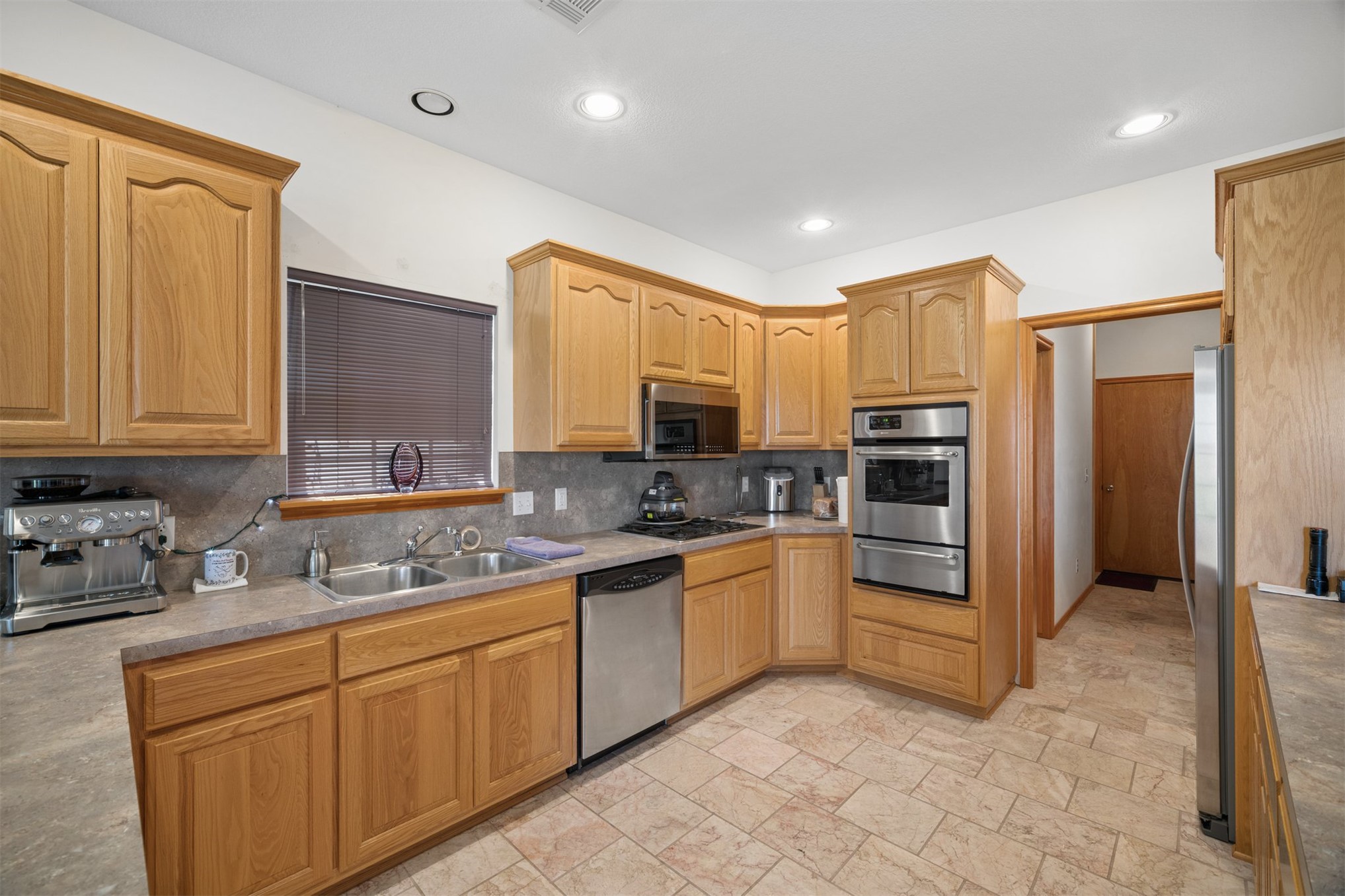 34201 S 4220 Road Property Photo 12