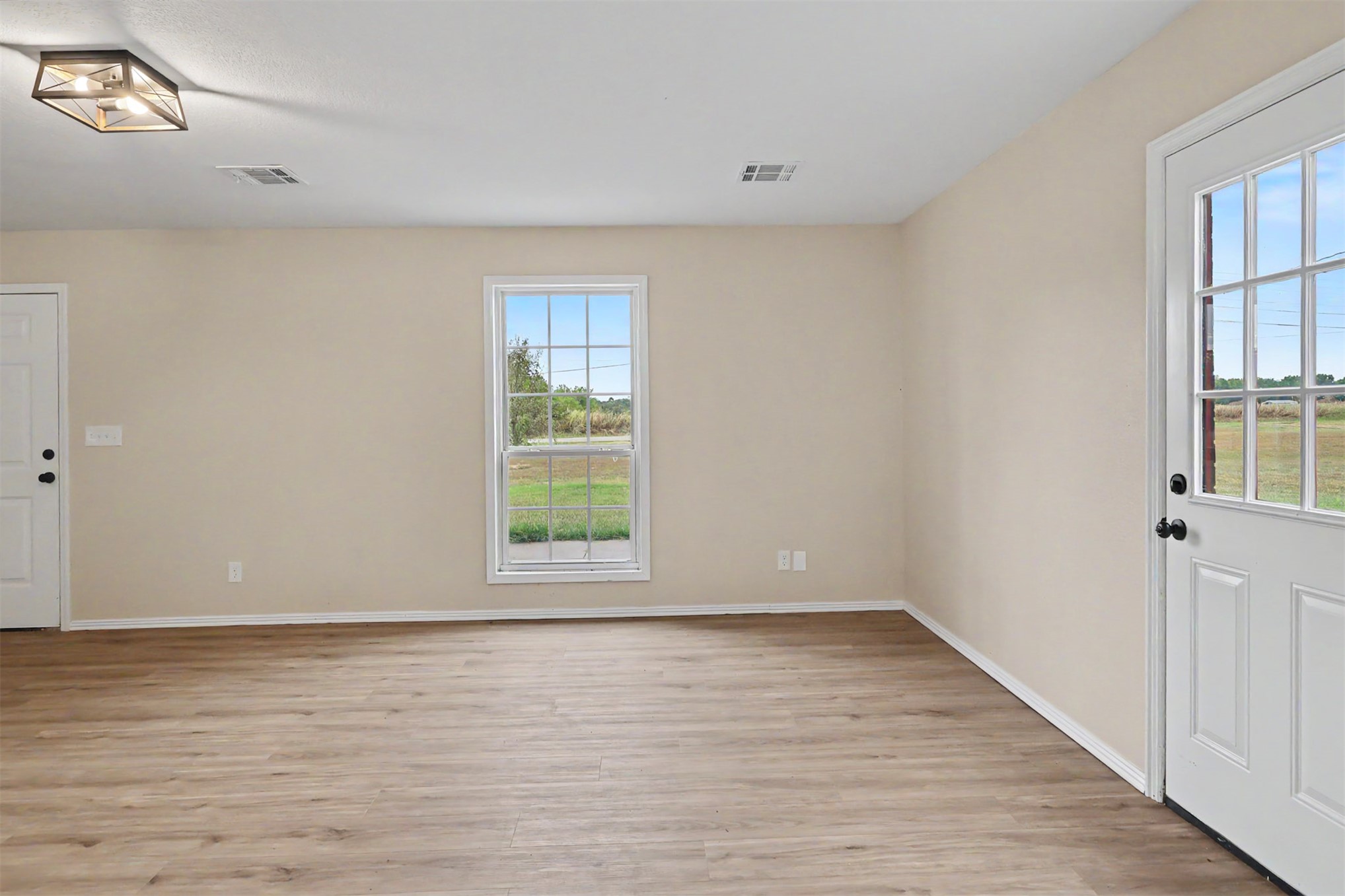 1915 S Lenapah Avenue Property Photo 11