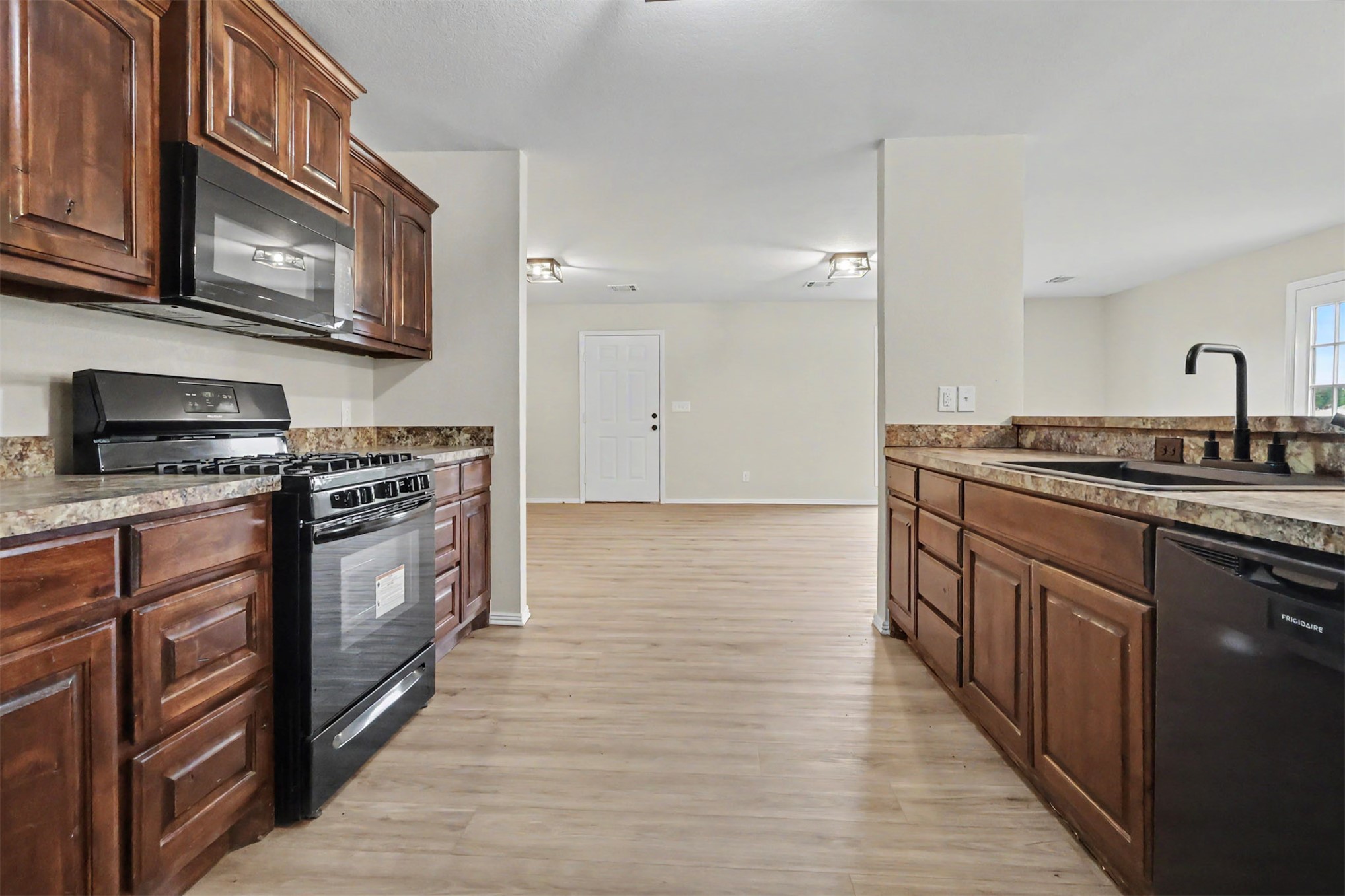1915 S Lenapah Avenue Property Photo 14