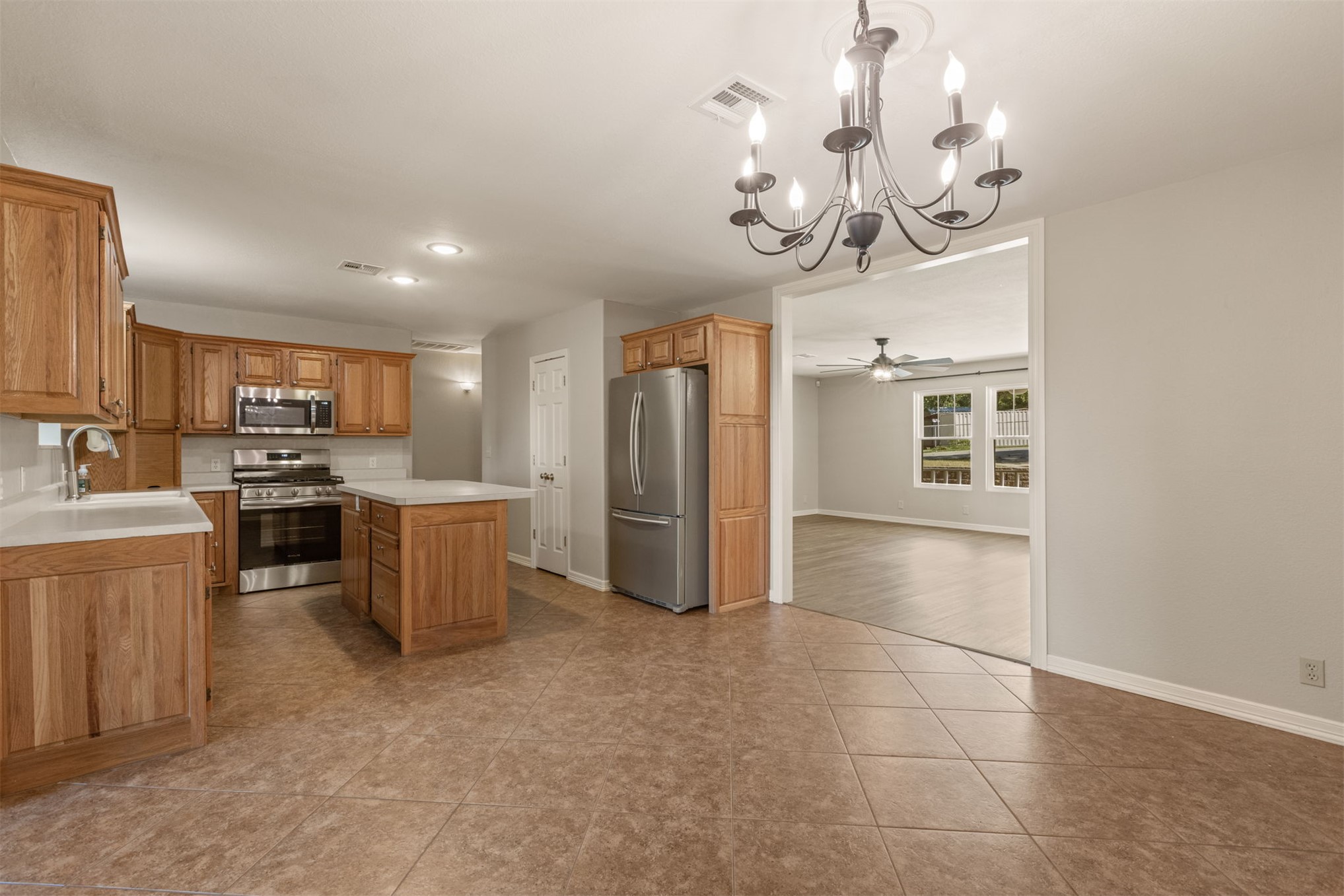 16820 Ranch Land Road Property Photo 11