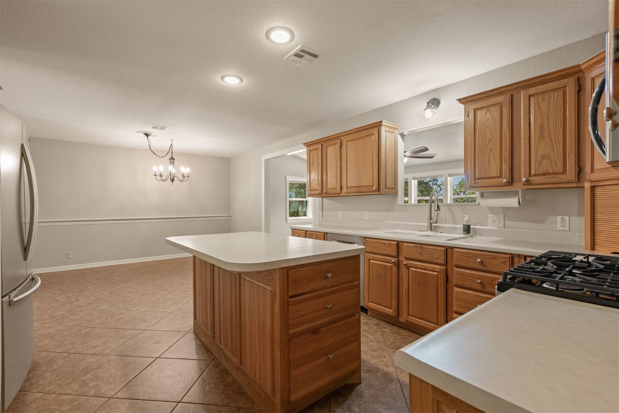 16820 Ranch Land Road Property Photo 14