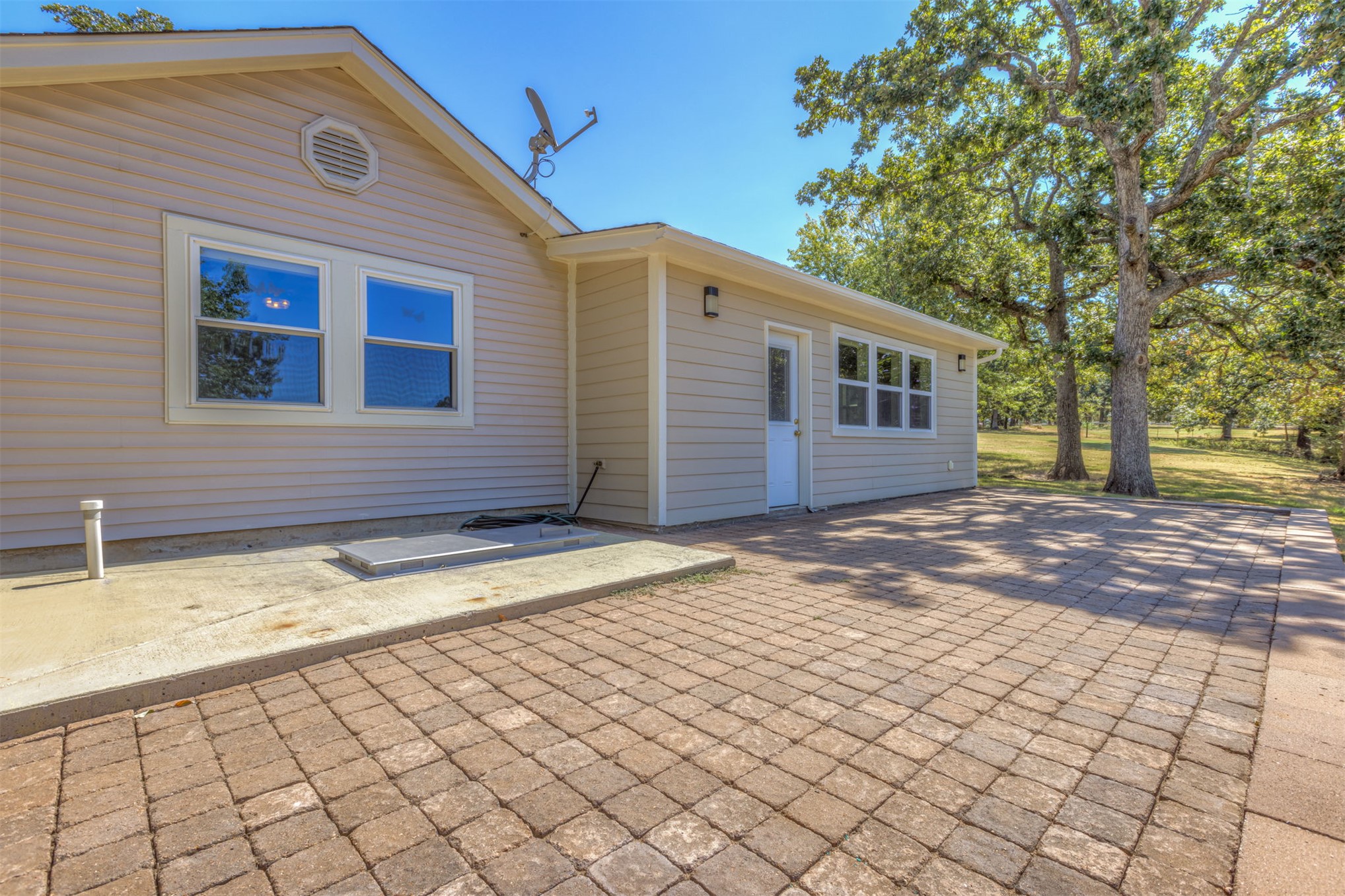 16820 Ranch Land Road Property Photo 49
