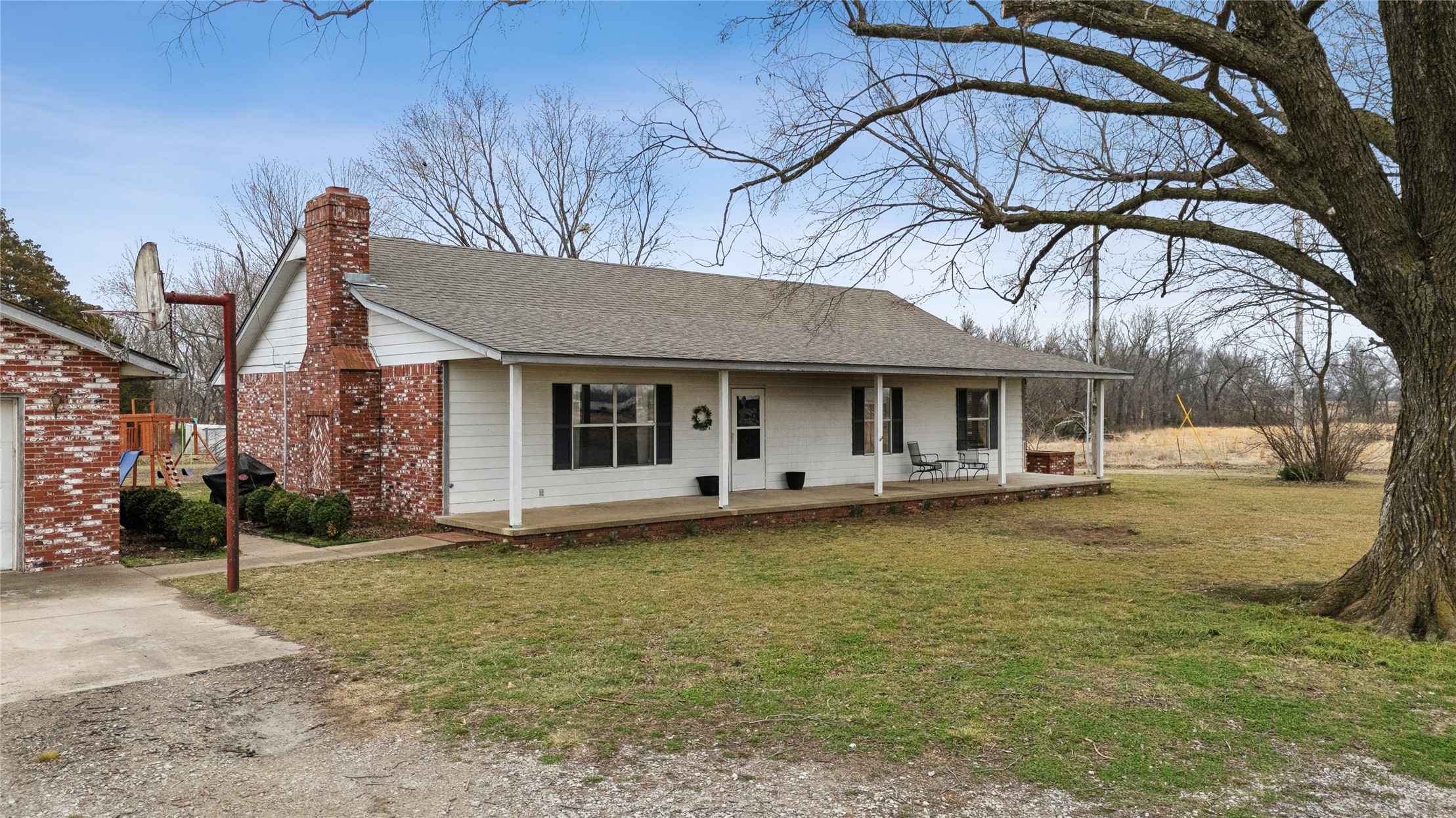 33619 S 4200 Road Property Photo 3