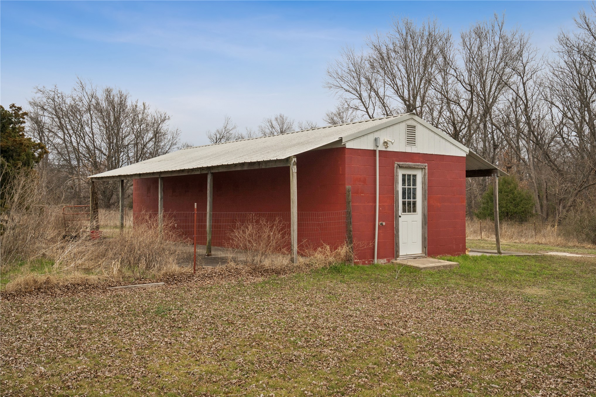 33619 S 4200 Road Property Photo 26