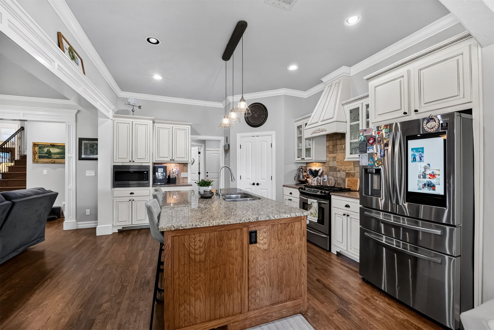 107 Williamsburg Street Property Photo 13