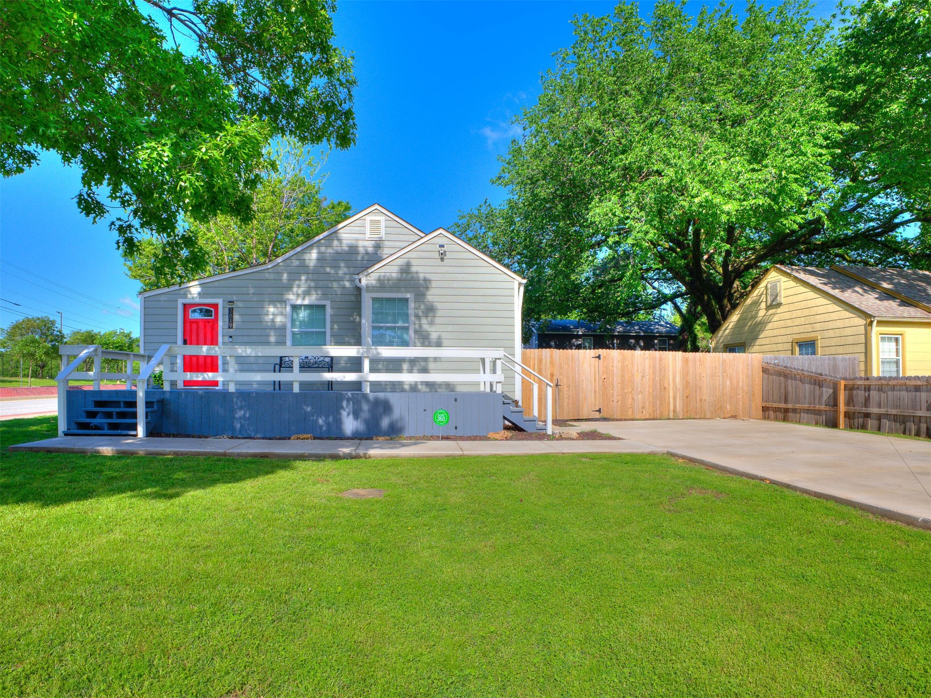 3819 E 15th Street