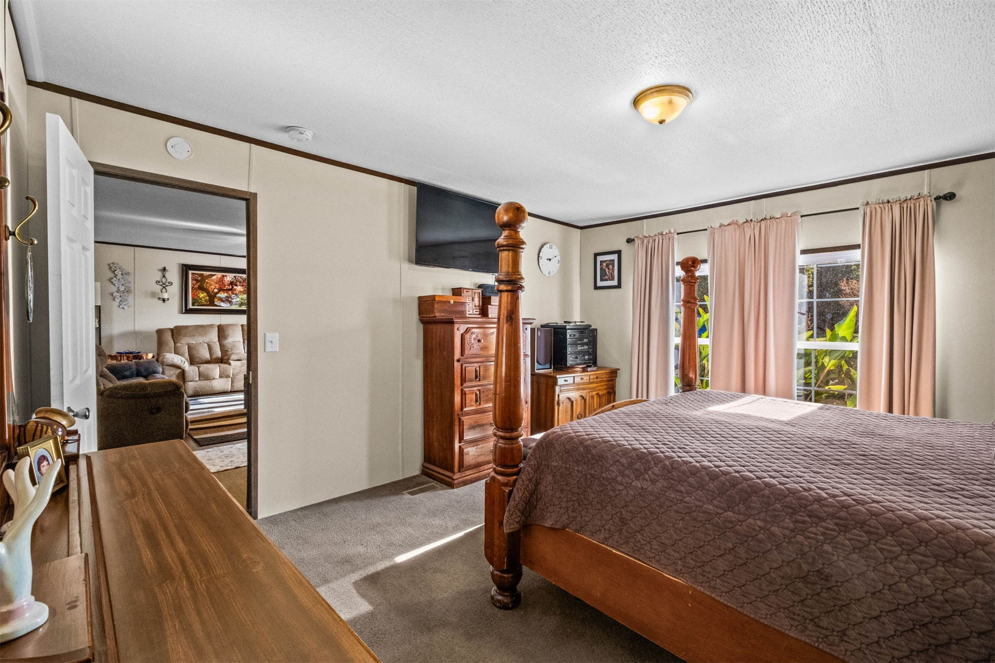 57443 667 Property Photo 21