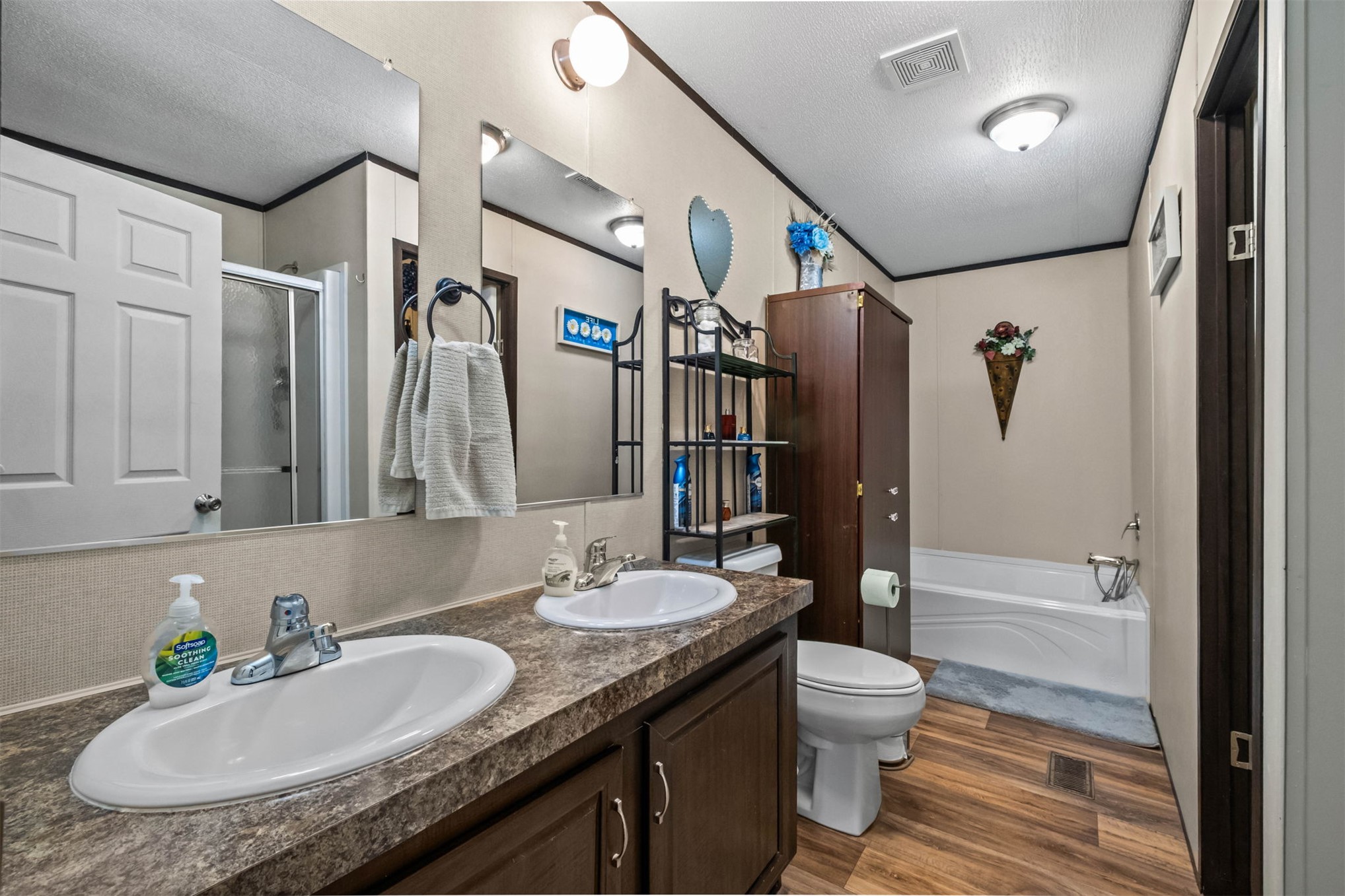 57443 667 Property Photo 22