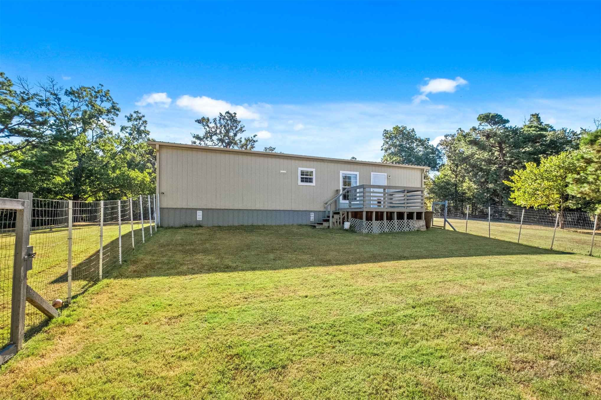 57443 667 Property Photo 30