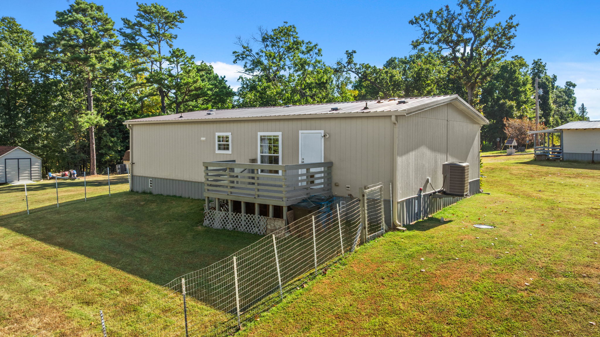 57443 667 Property Photo 36