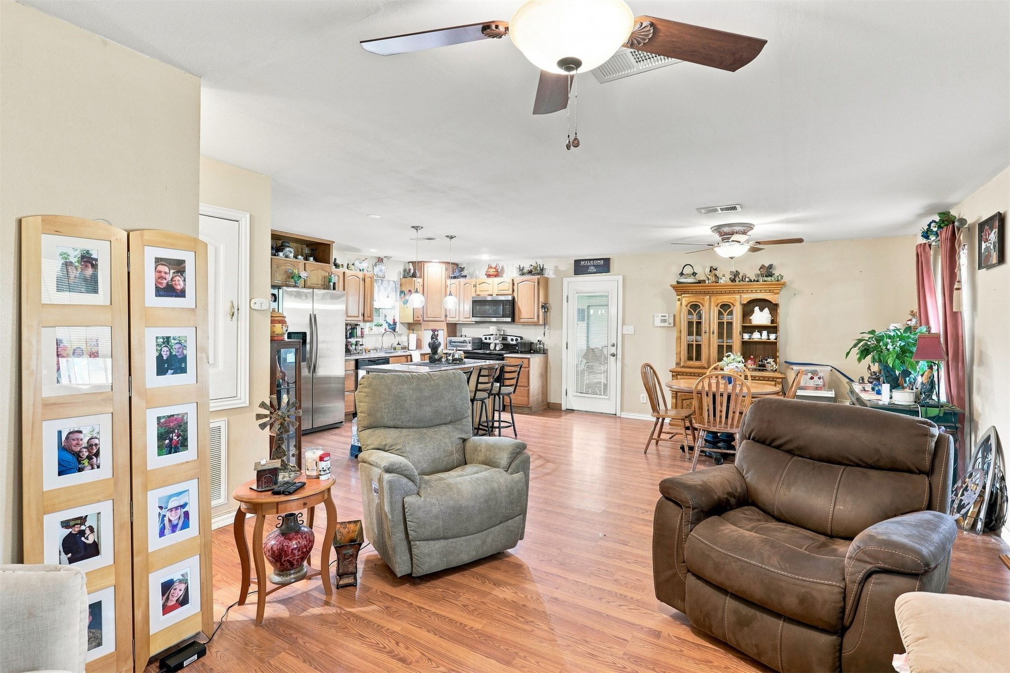 208 W Umstead Property Photo 7