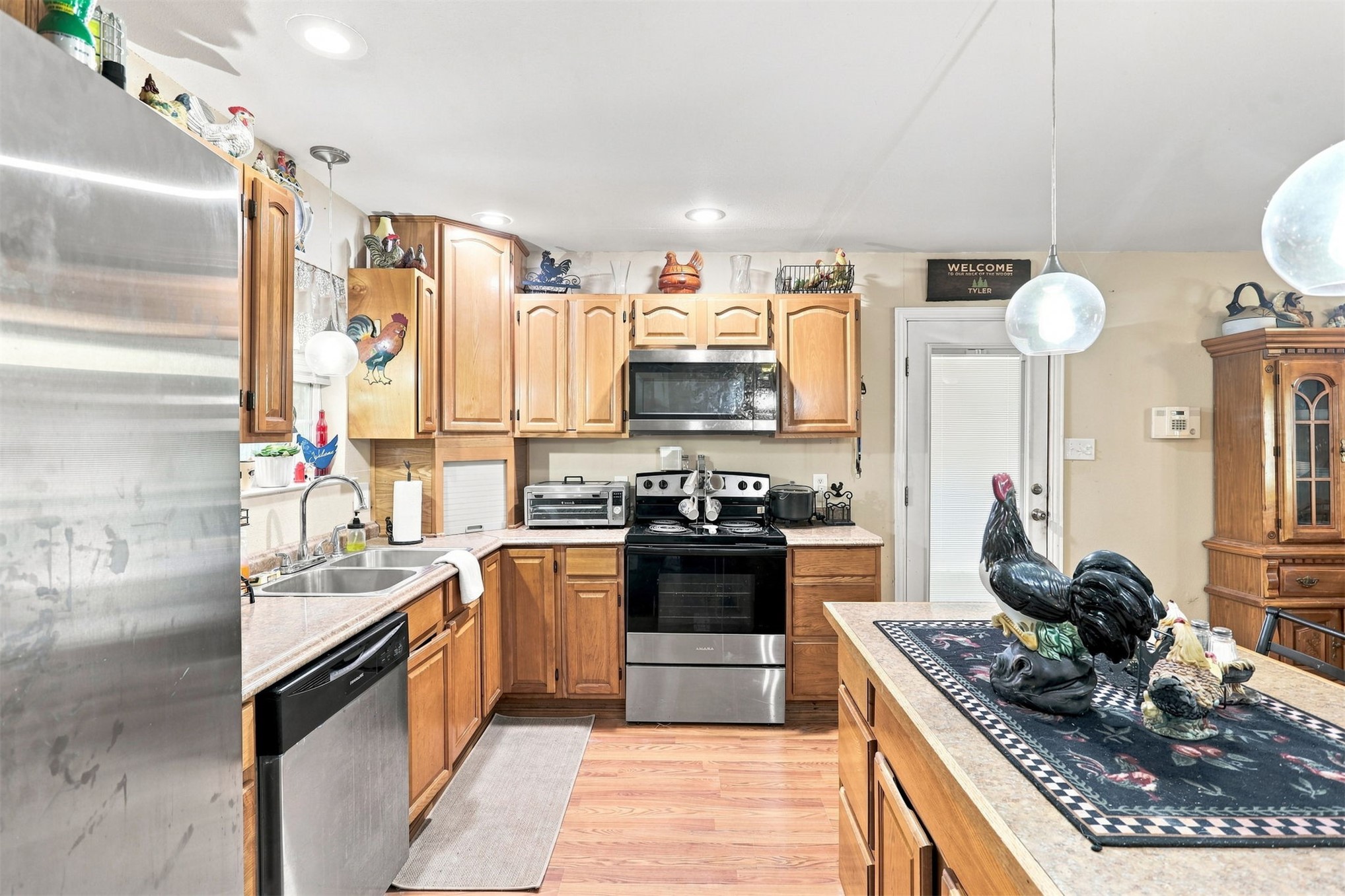 208 W Umstead Property Photo 15