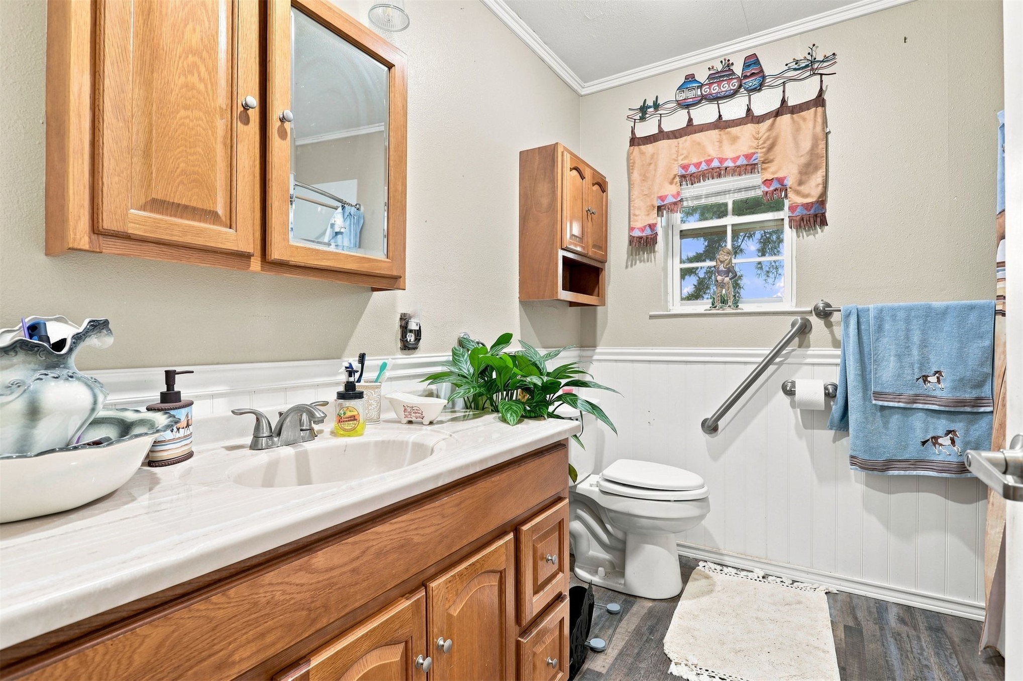 208 W Umstead Property Photo 18