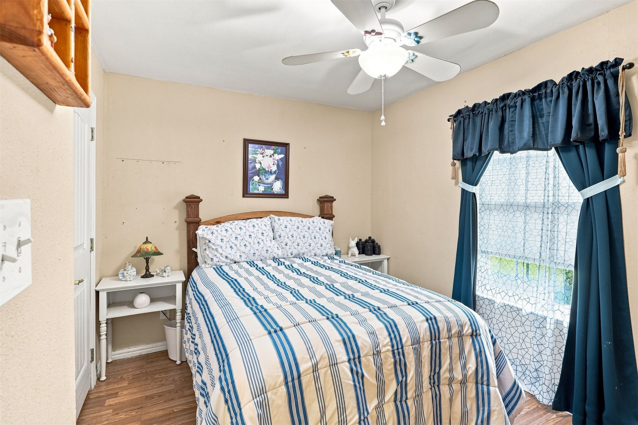 208 W Umstead Property Photo 19