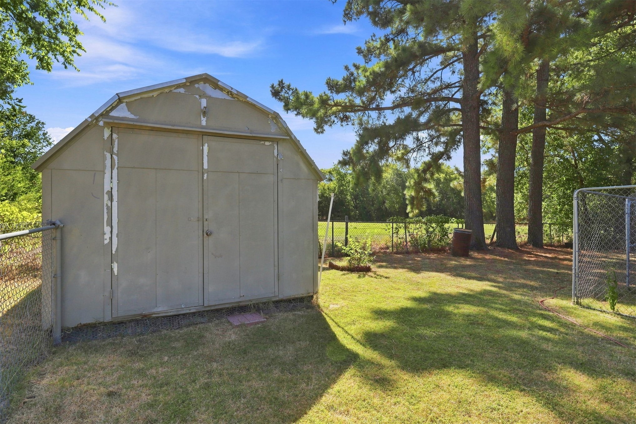 208 W Umstead Property Photo 25