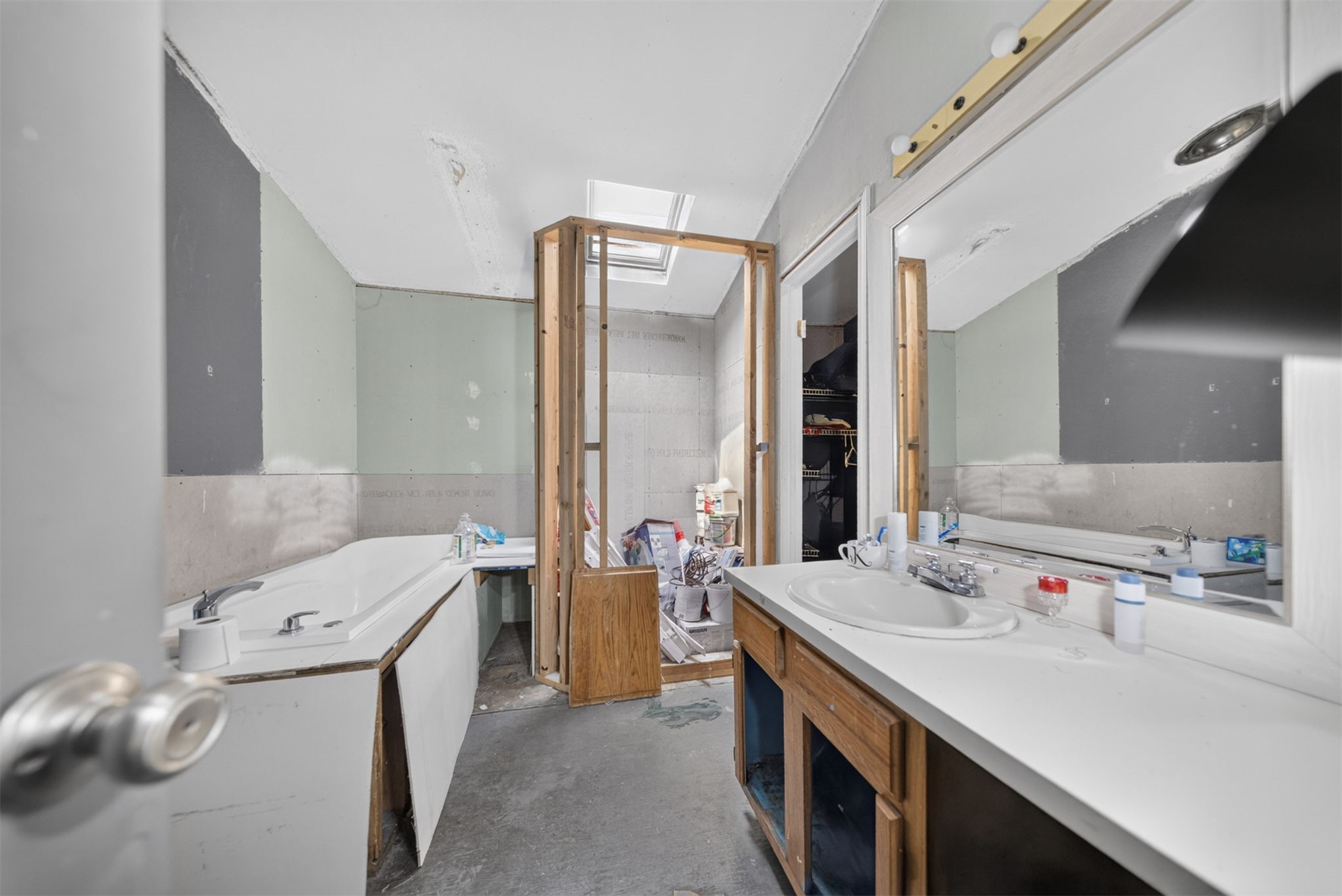 11010 S 250th East Avenue Property Photo 11