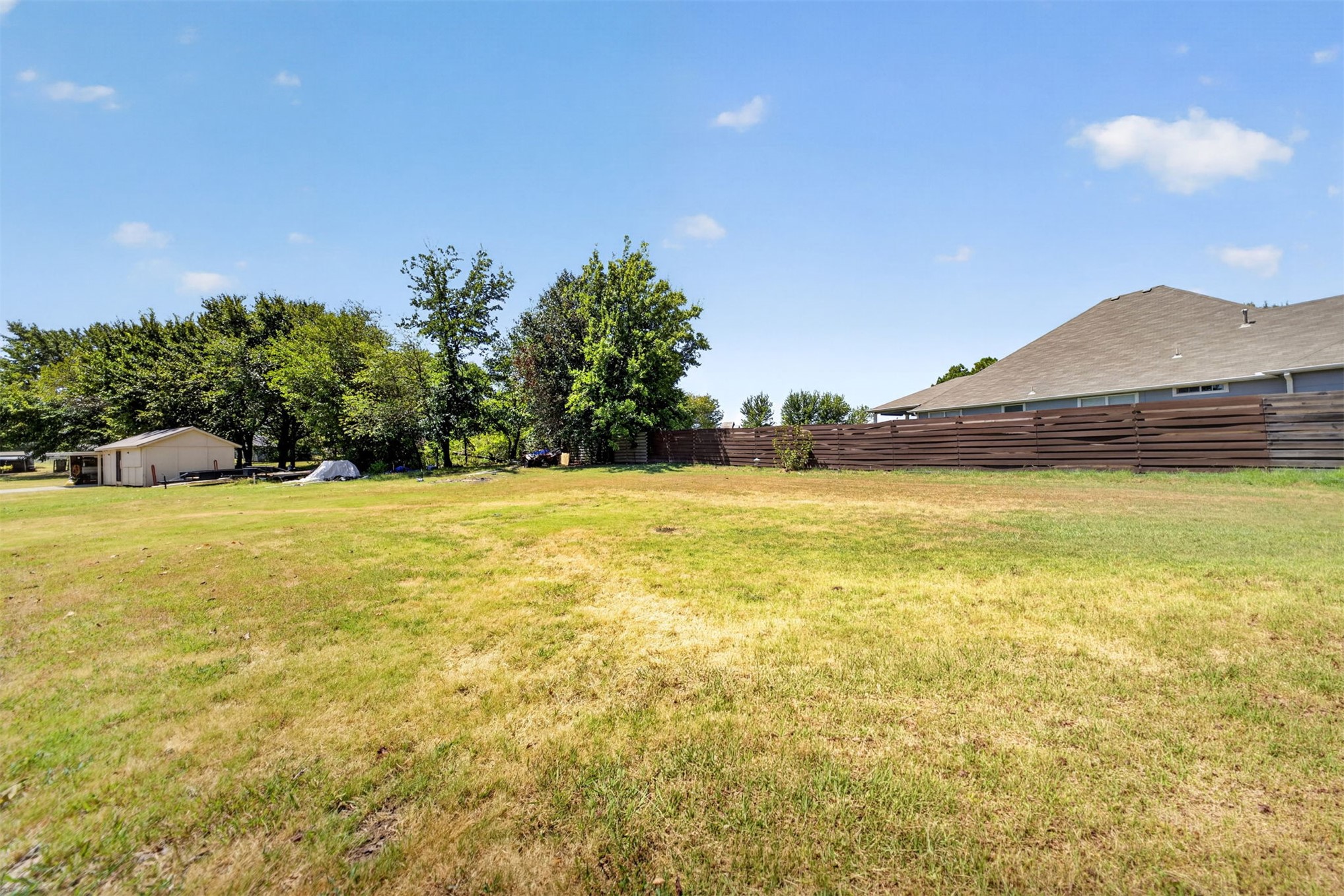 11010 S 250th East Avenue Property Photo 23