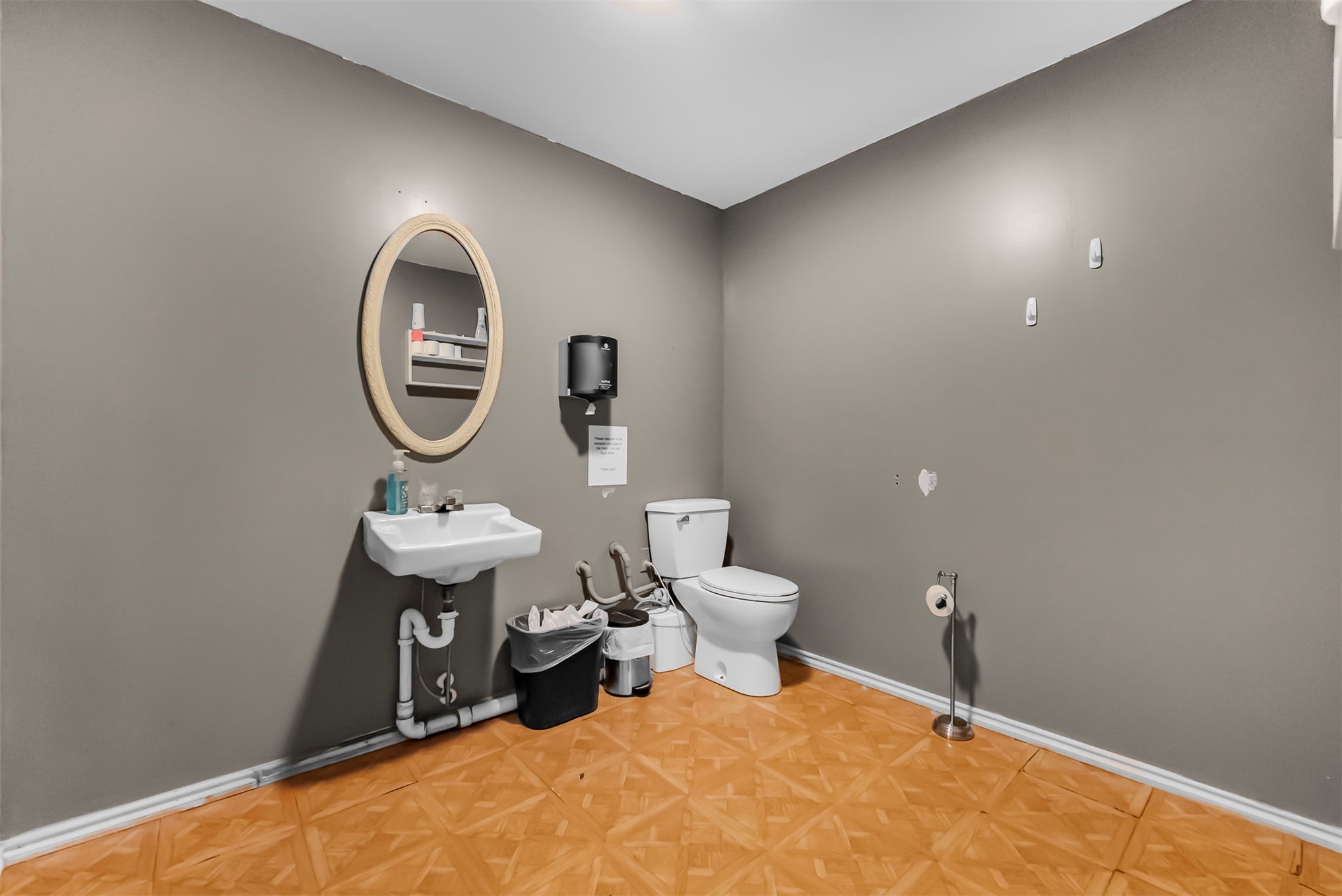309 W 6th Street Property Photo 18
