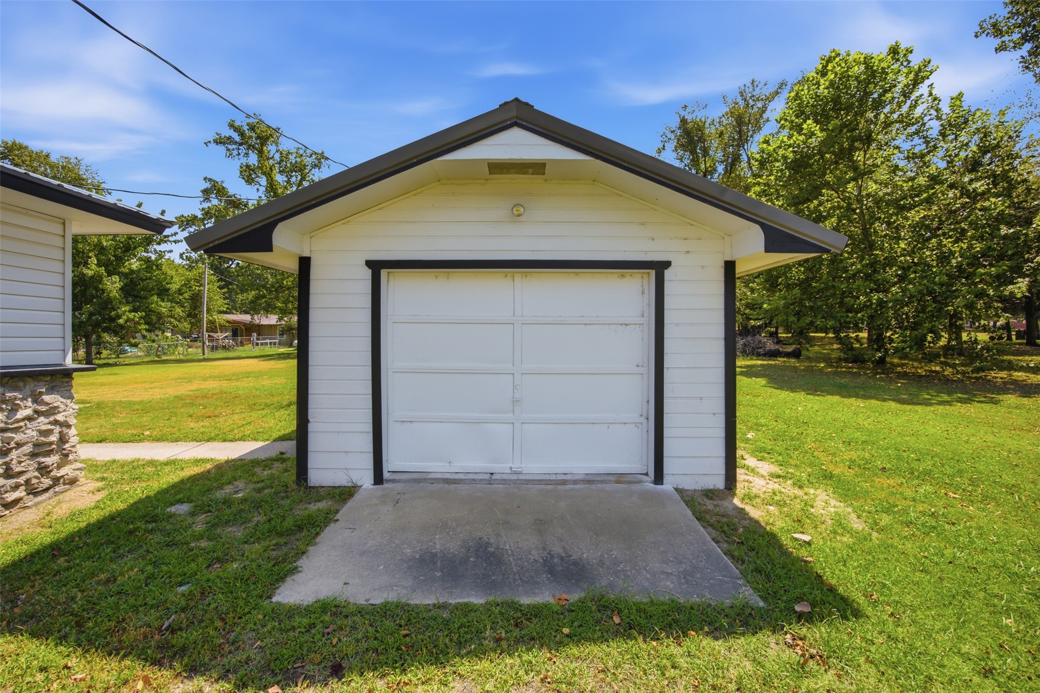 421364 E 1164 Road Property Photo 4