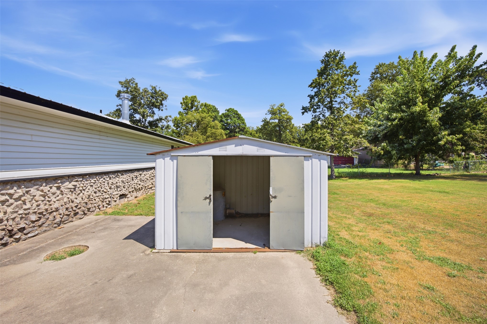 421364 E 1164 Road Property Photo 5
